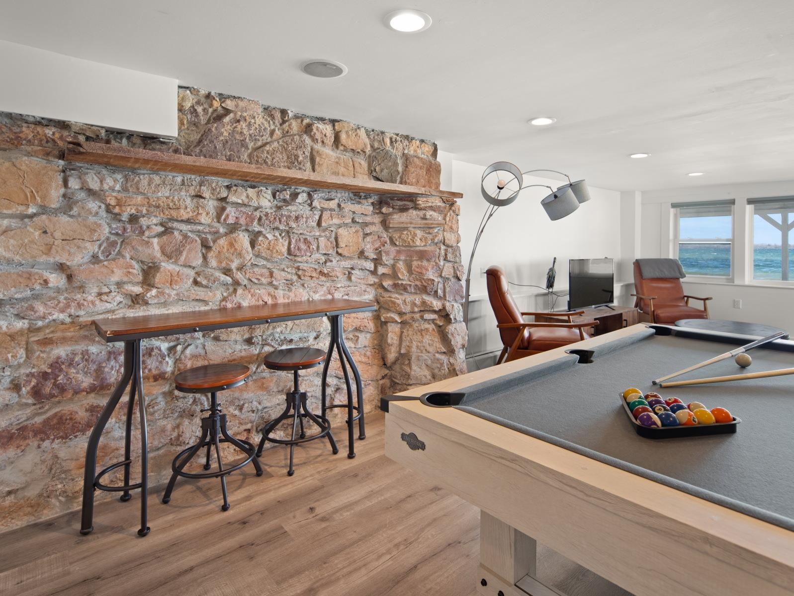 4261 Georgia Shore Road