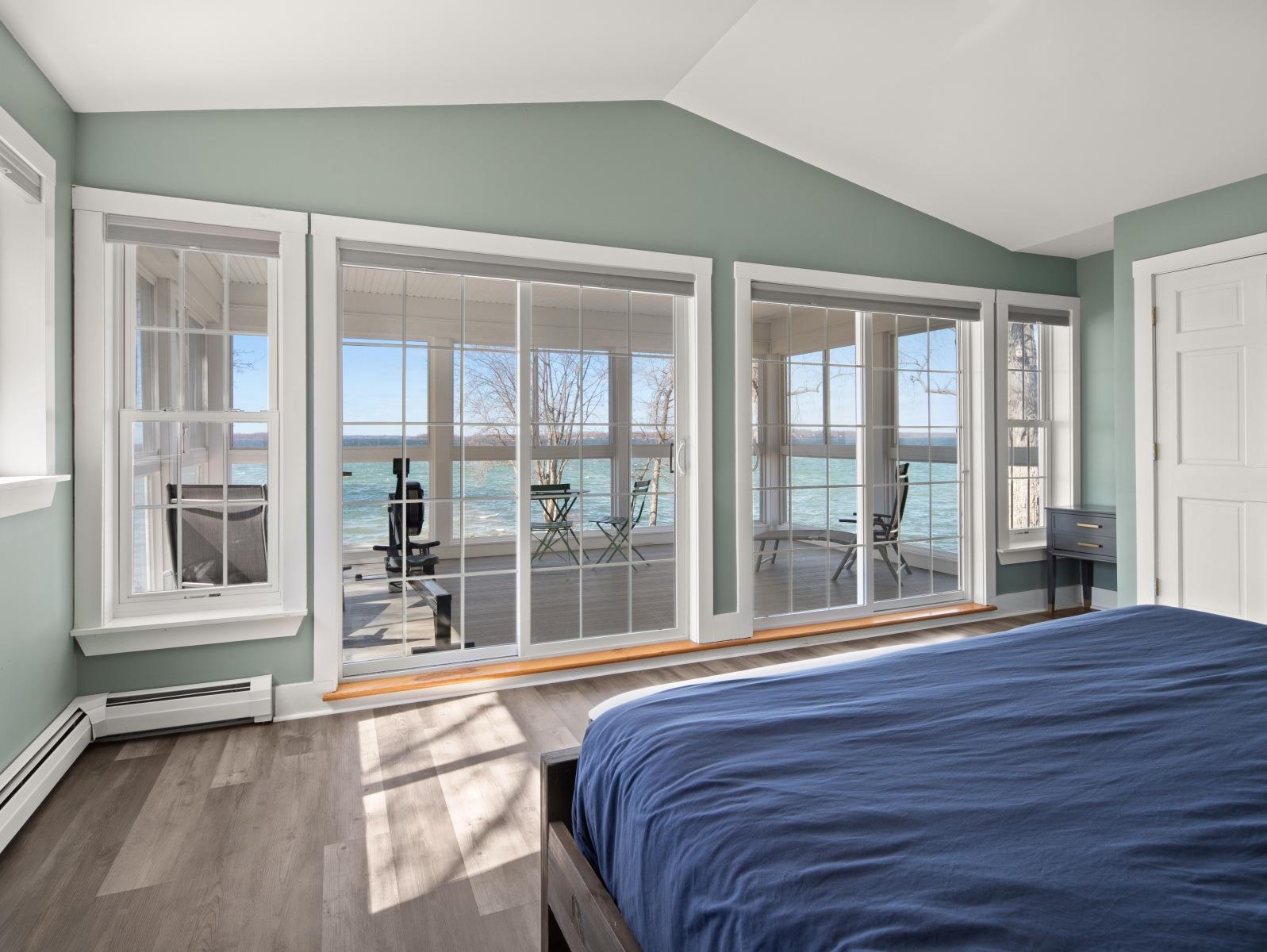 4261 Georgia Shore Road