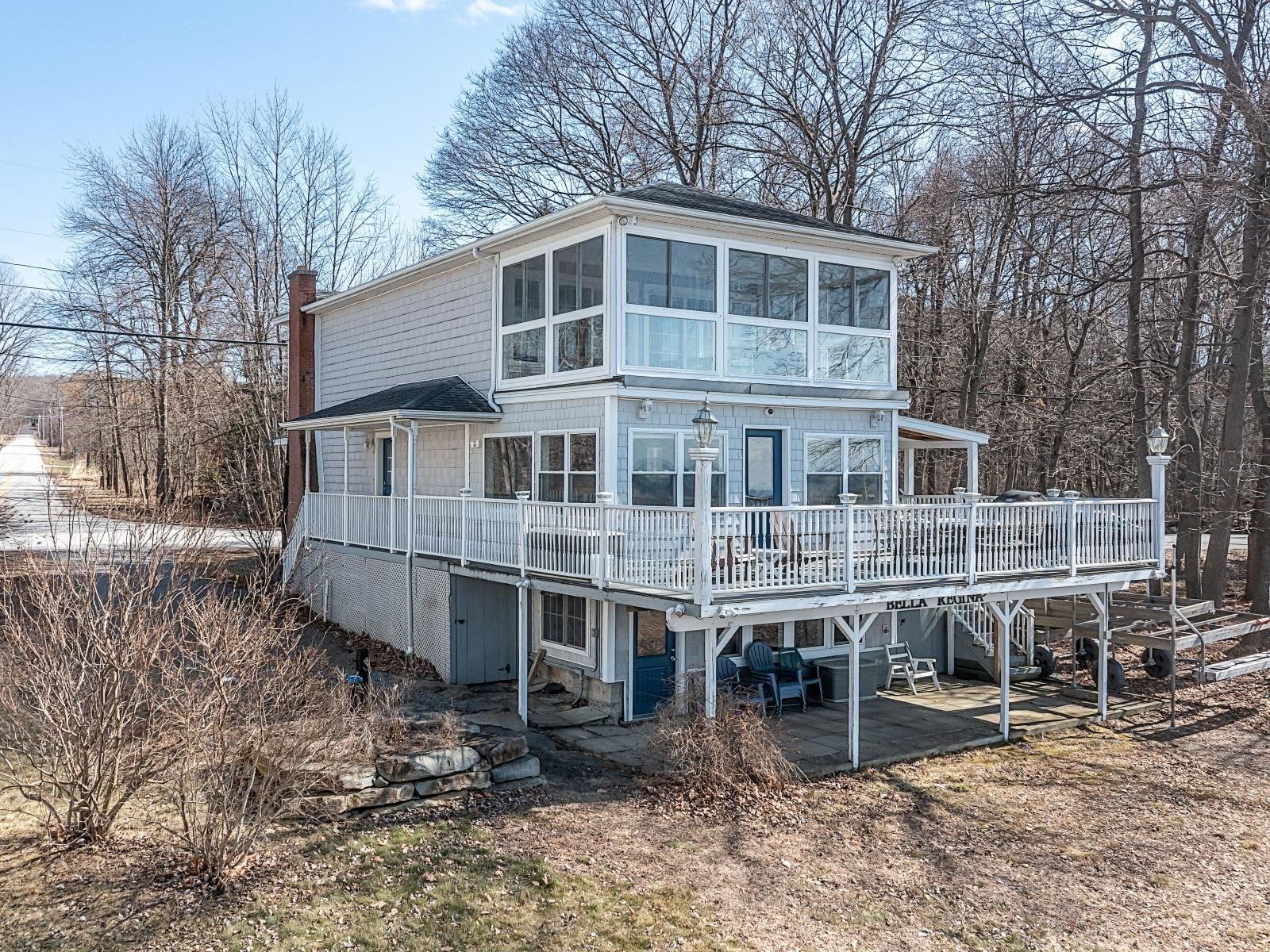4261 Georgia Shore Road