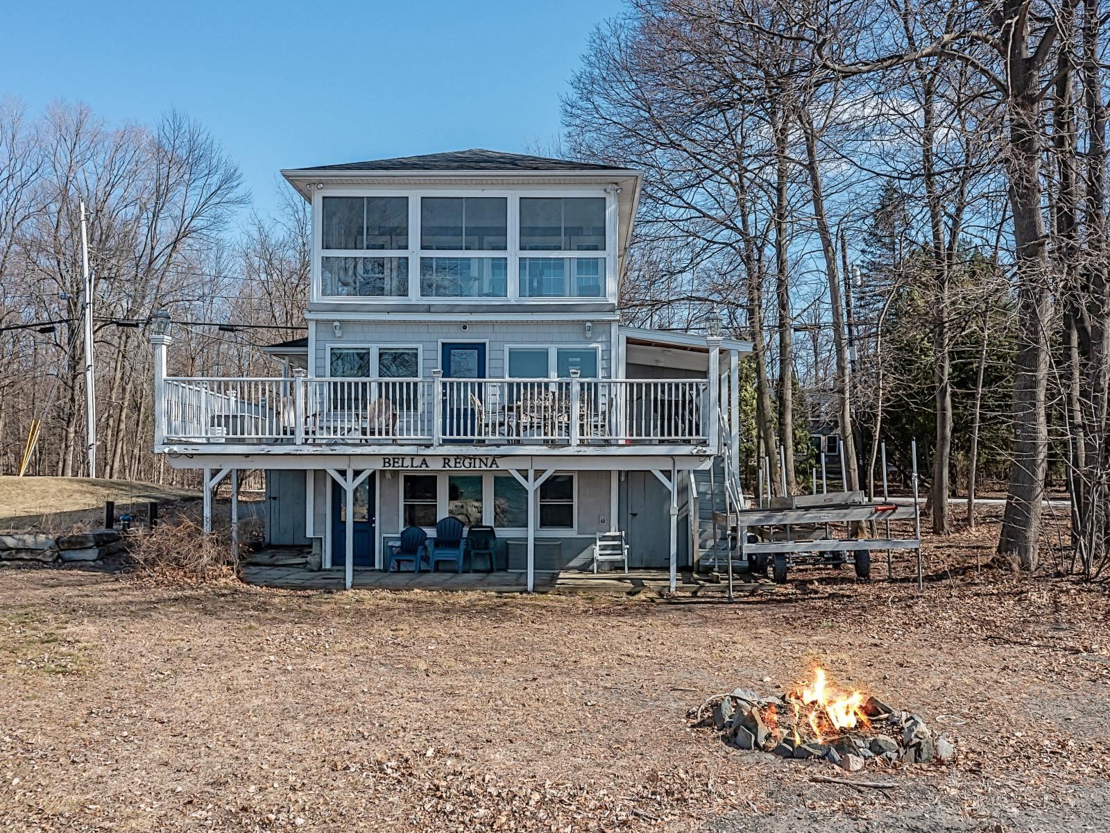 4261 Georgia Shore Road