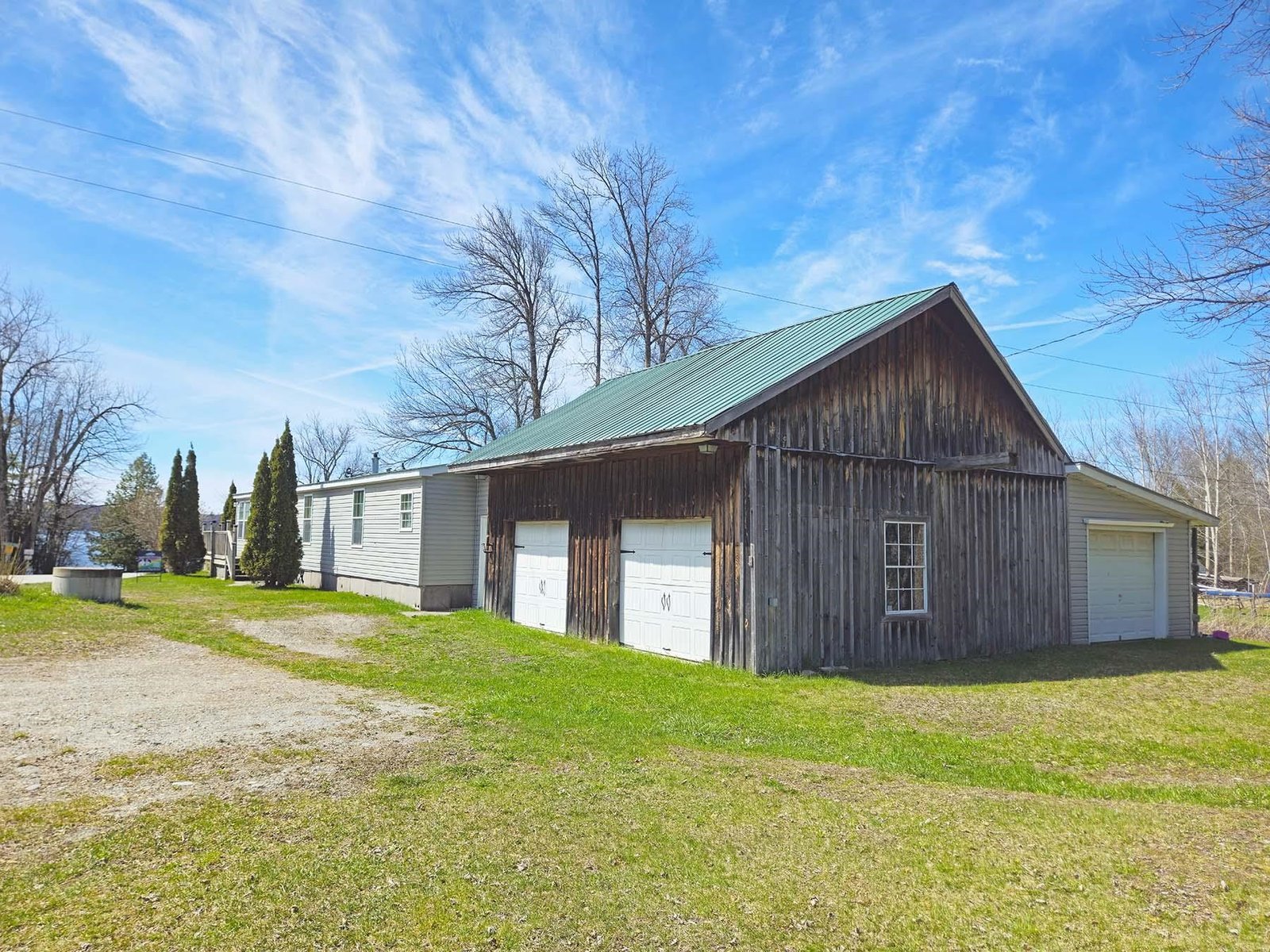 3-car Garage