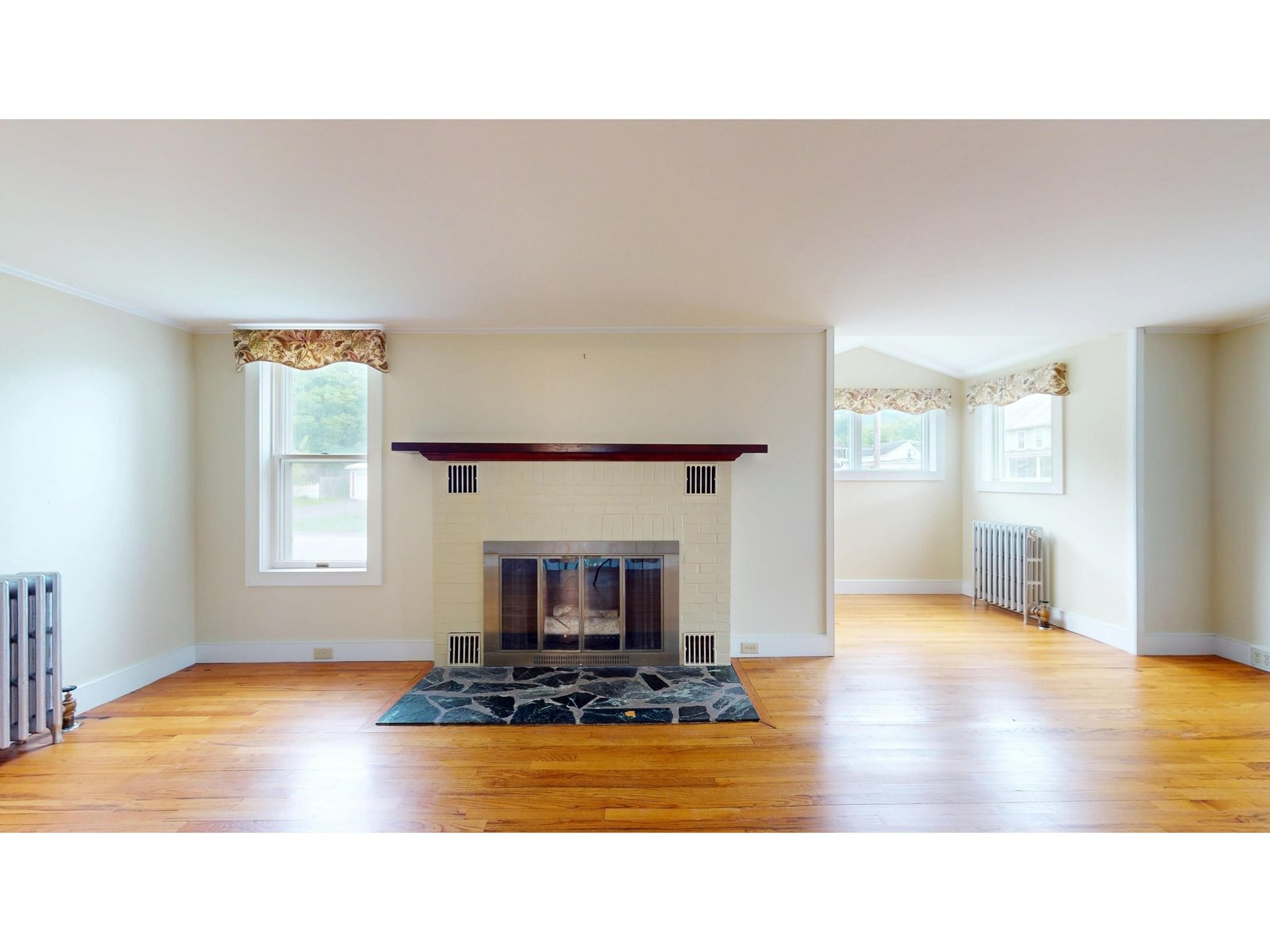 427 E Main Street
