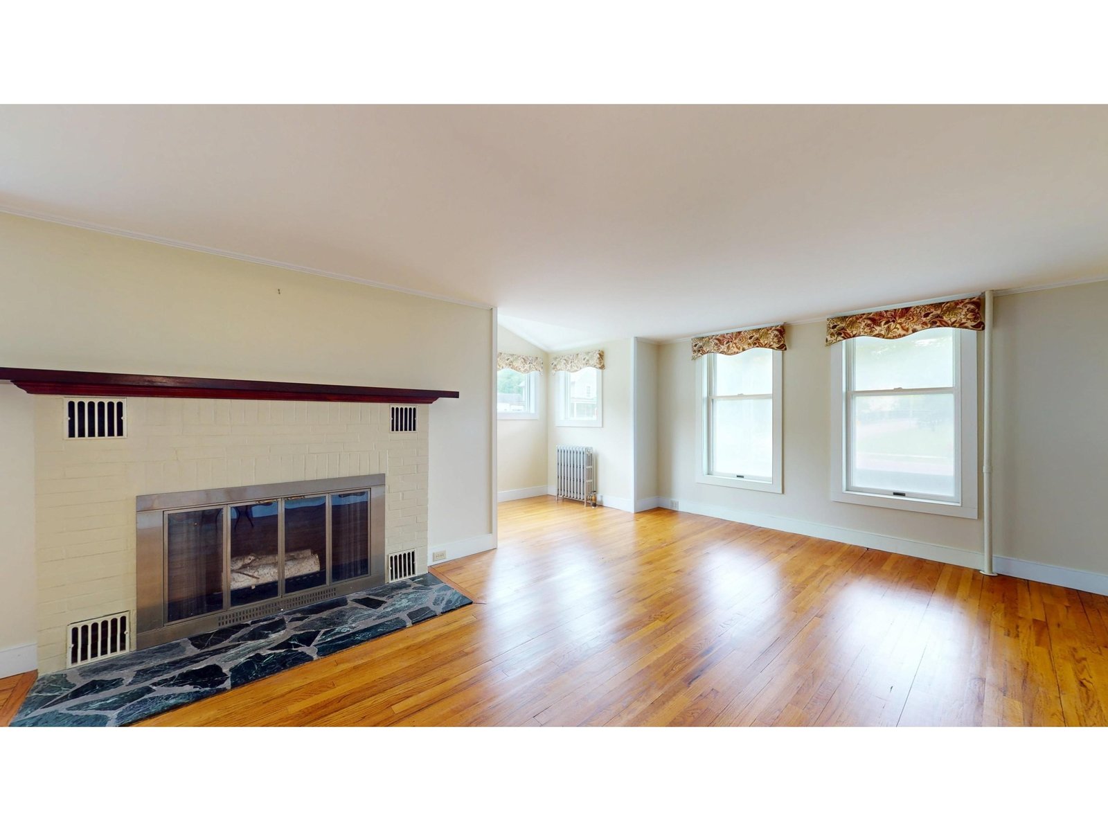427 E Main Street
