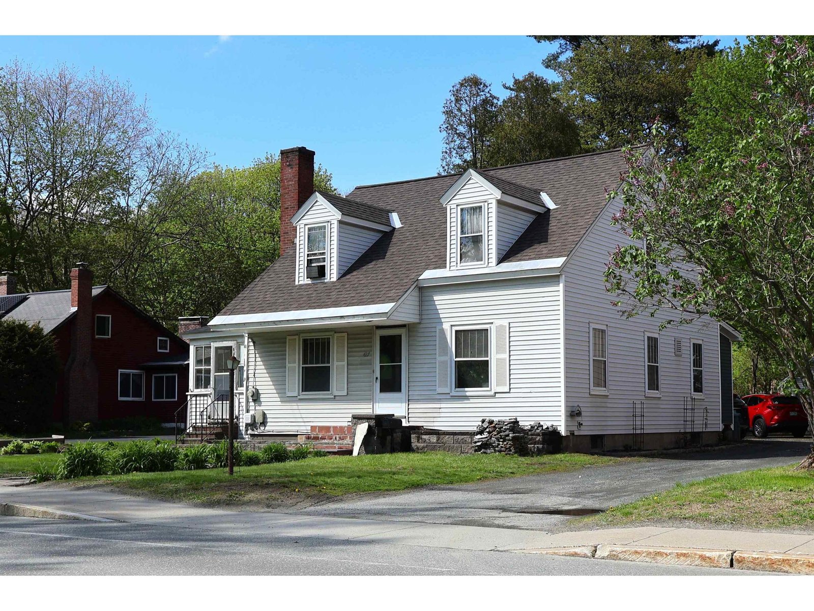 427 Maple Street