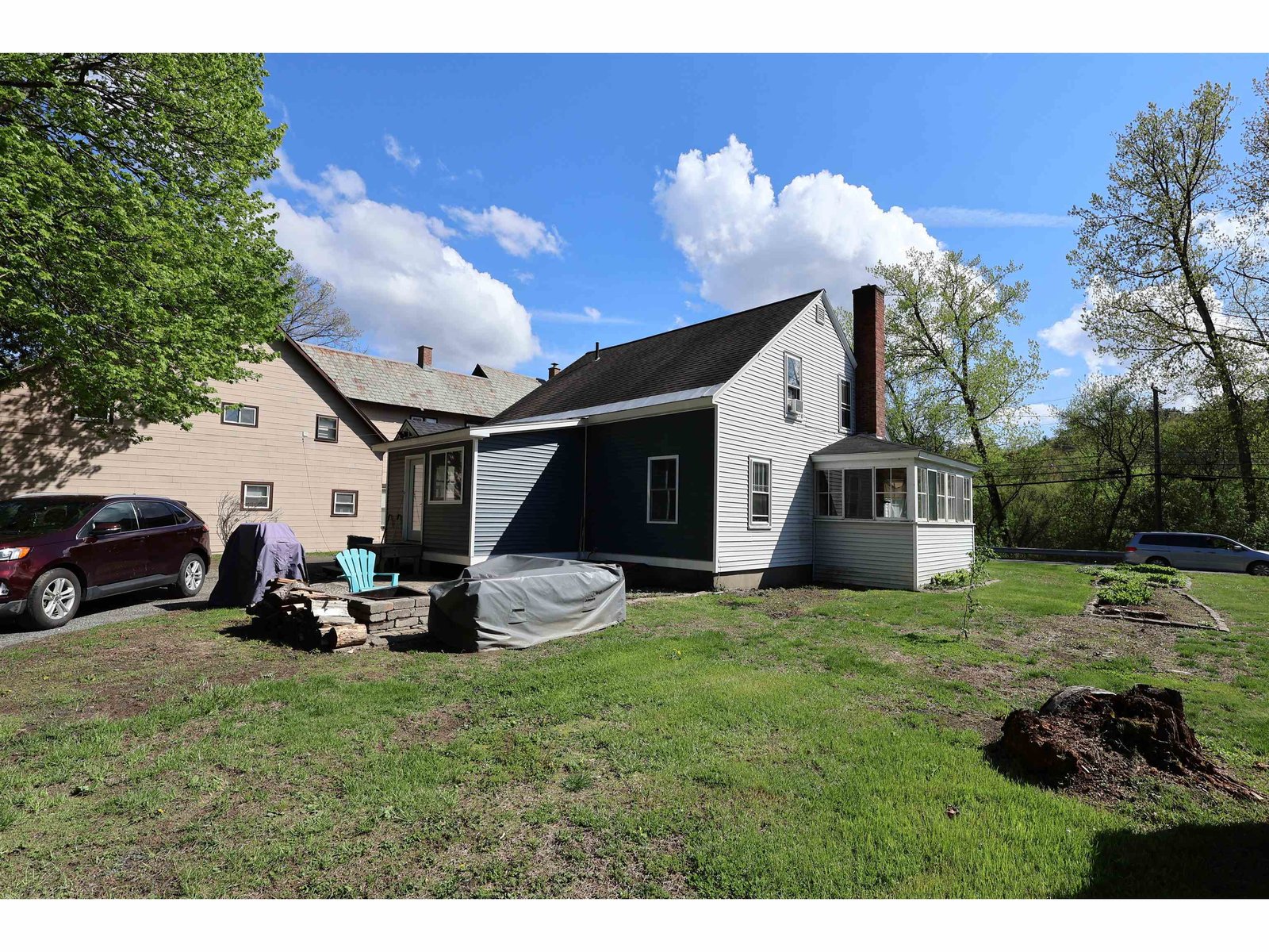 427 Maple Street