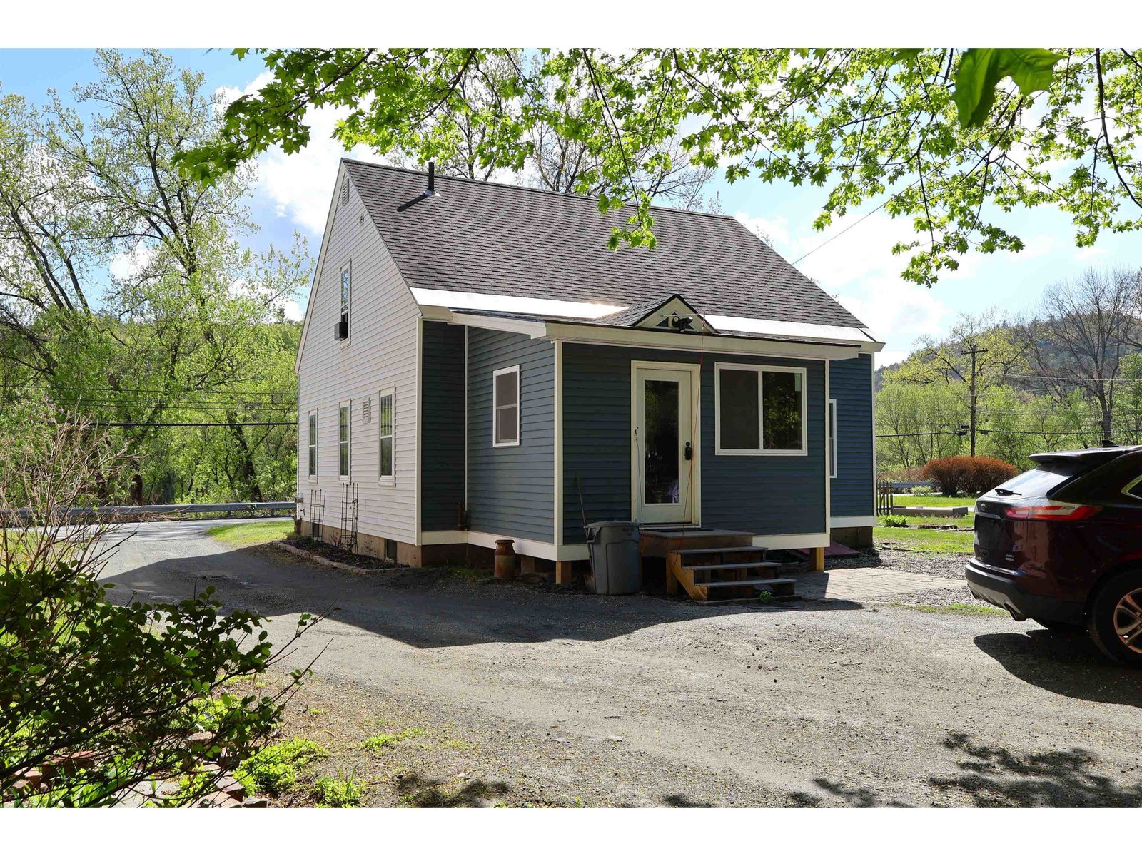 427 Maple Street