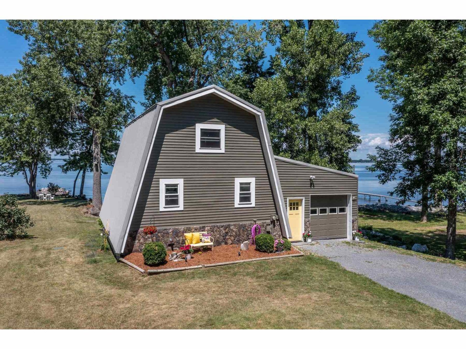 4271 Georgia Shore Road