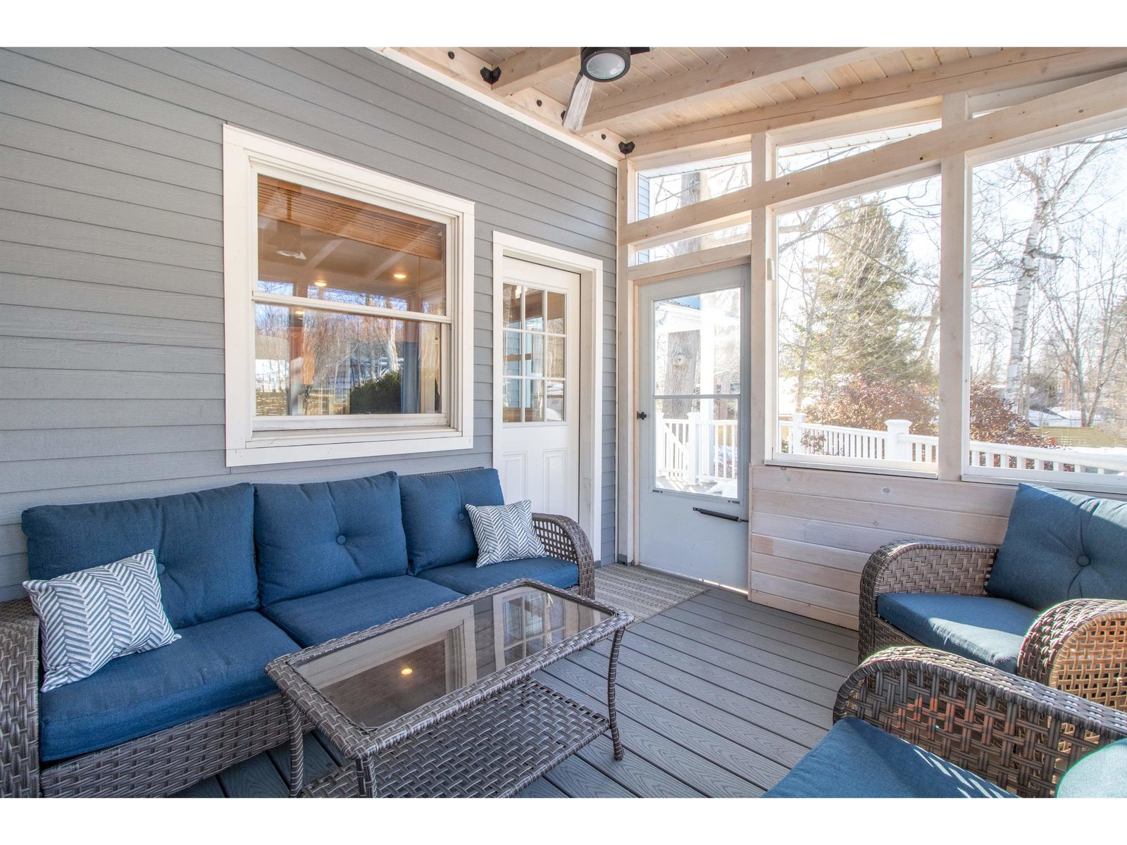 Enclosed porch