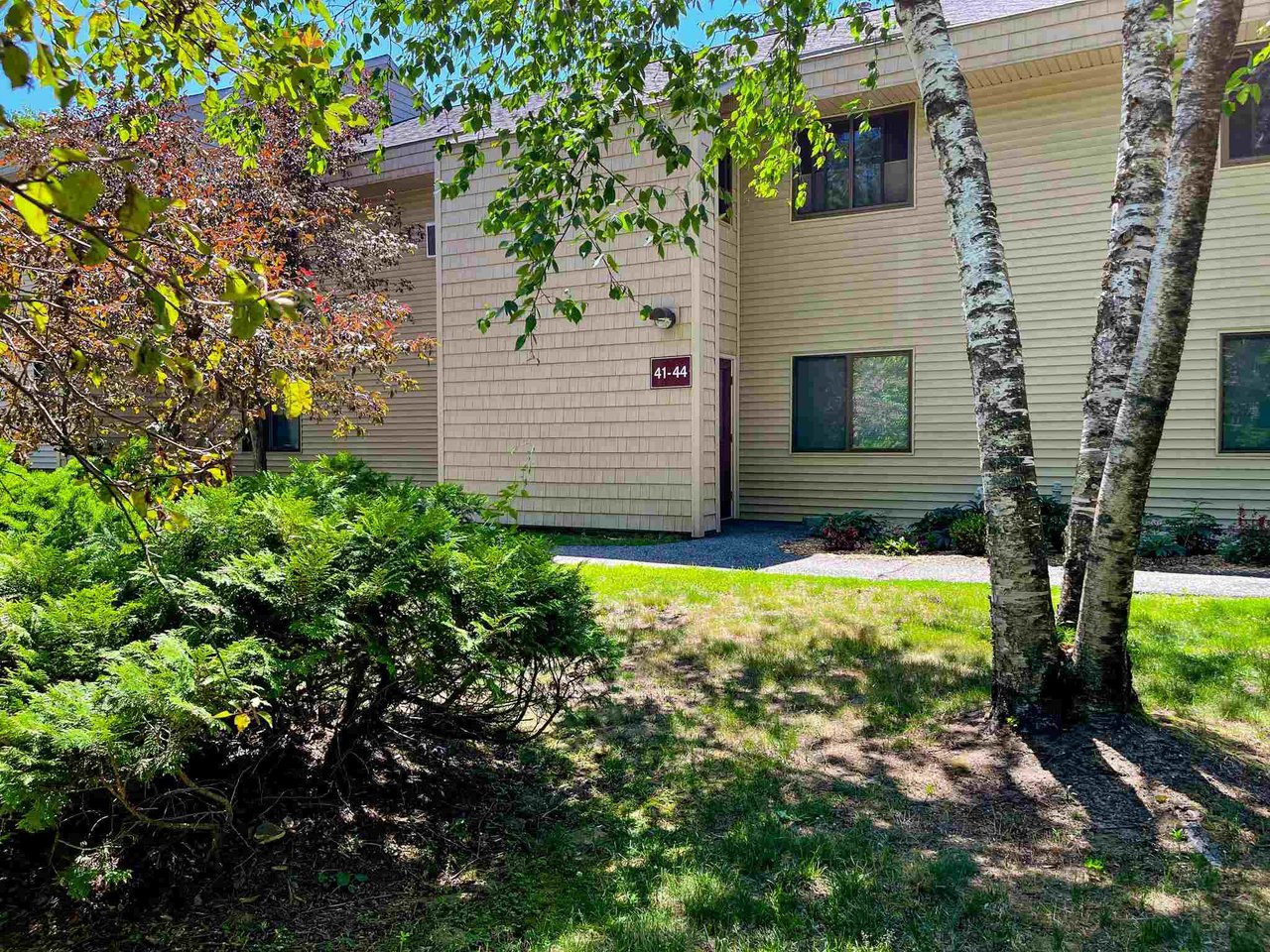 43 Bayberry Lane