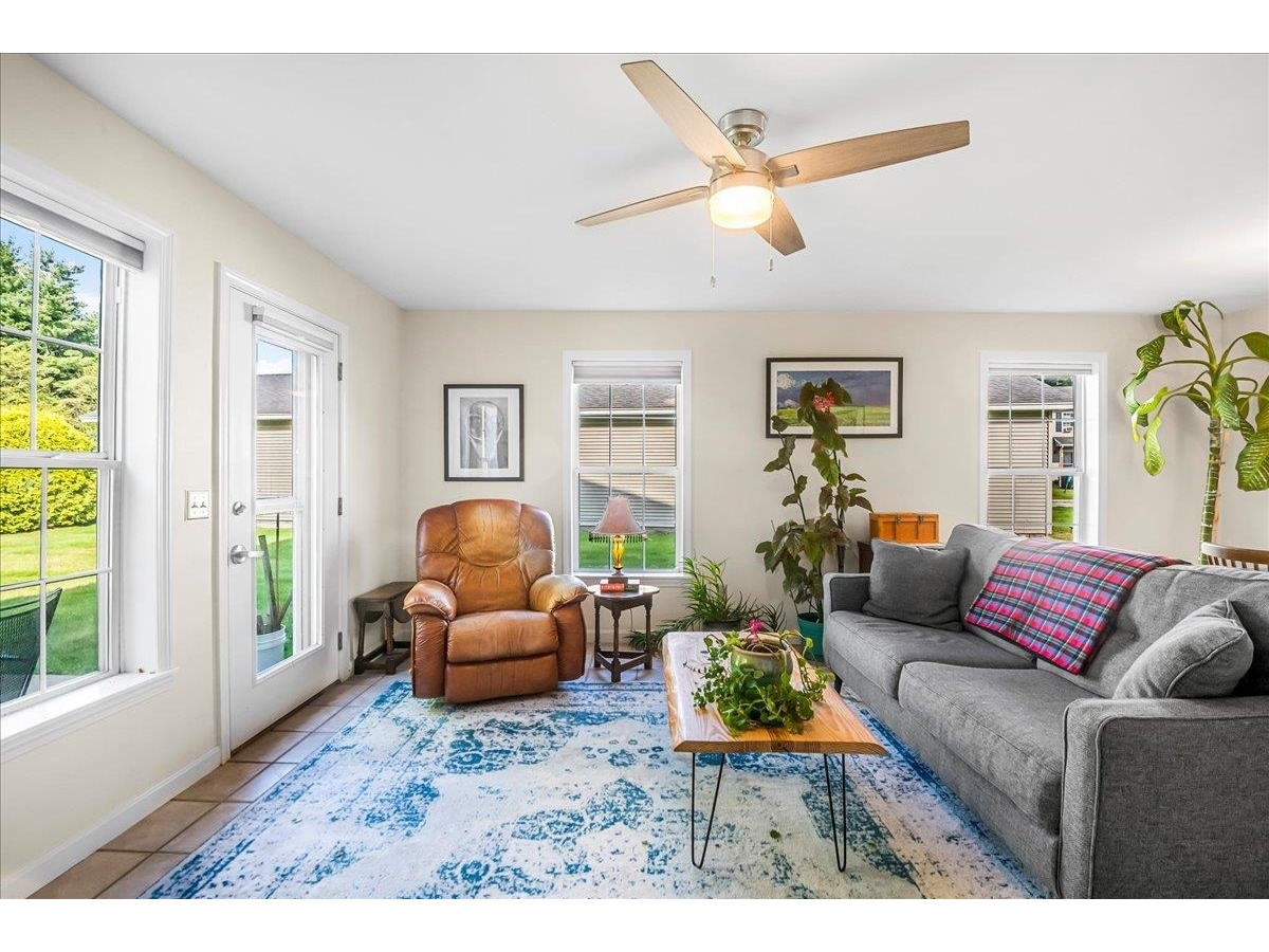 43 Colonial Road, Unit 101