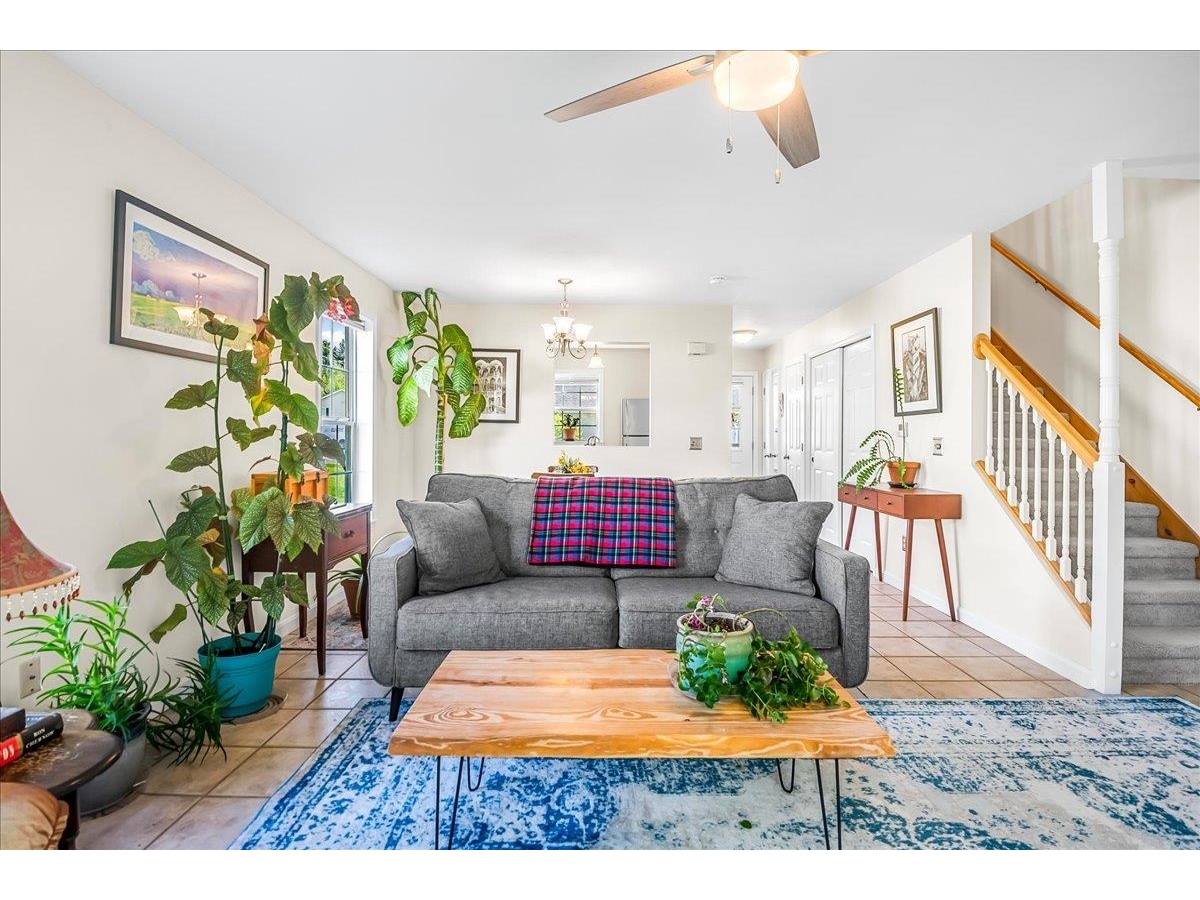 43 Colonial Road, Unit 101