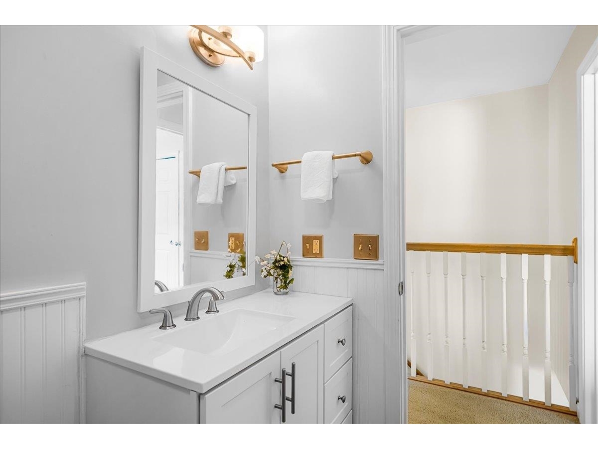 43 Colonial Road, Unit 101