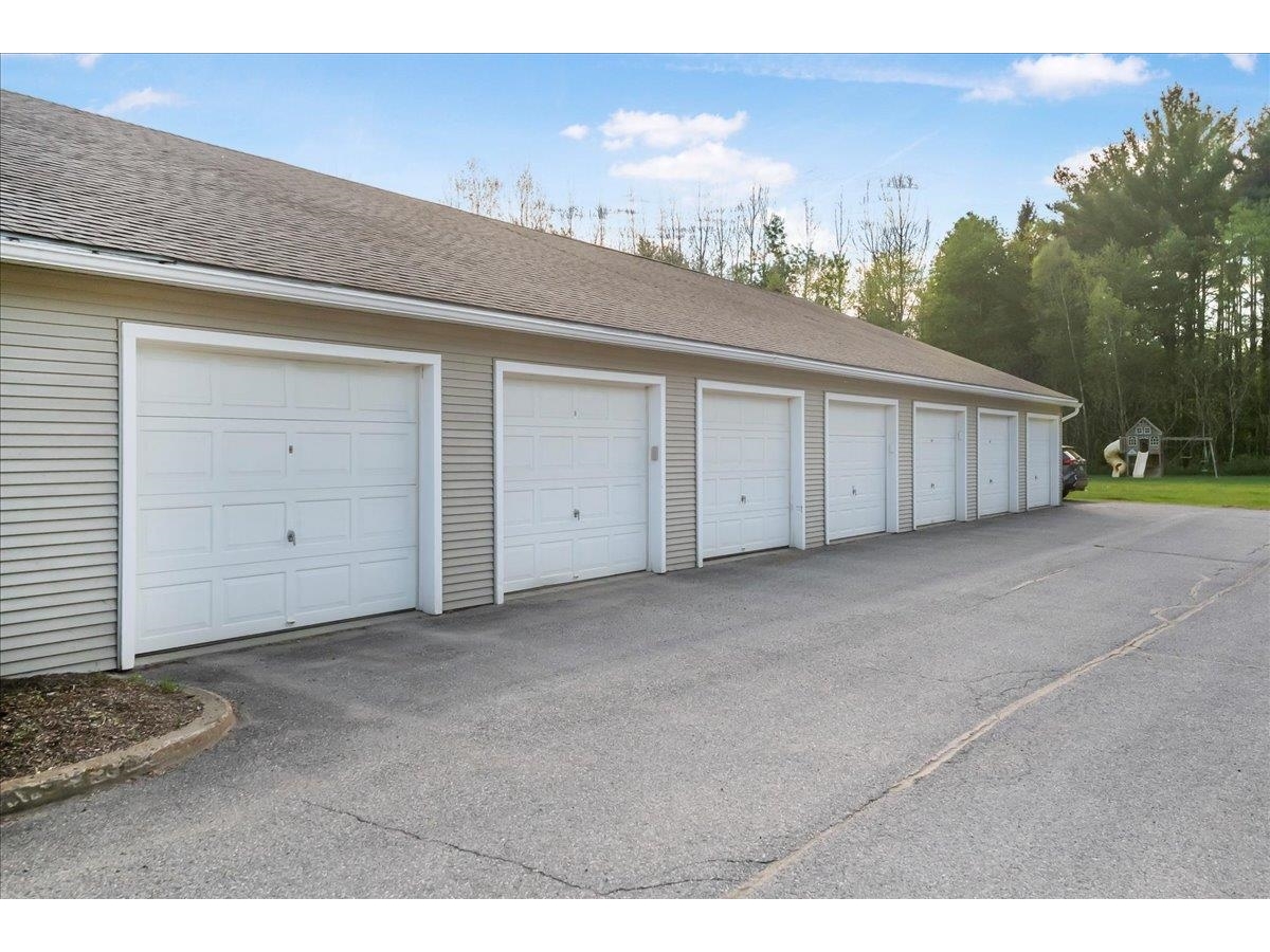 43 Colonial Road, Unit 101