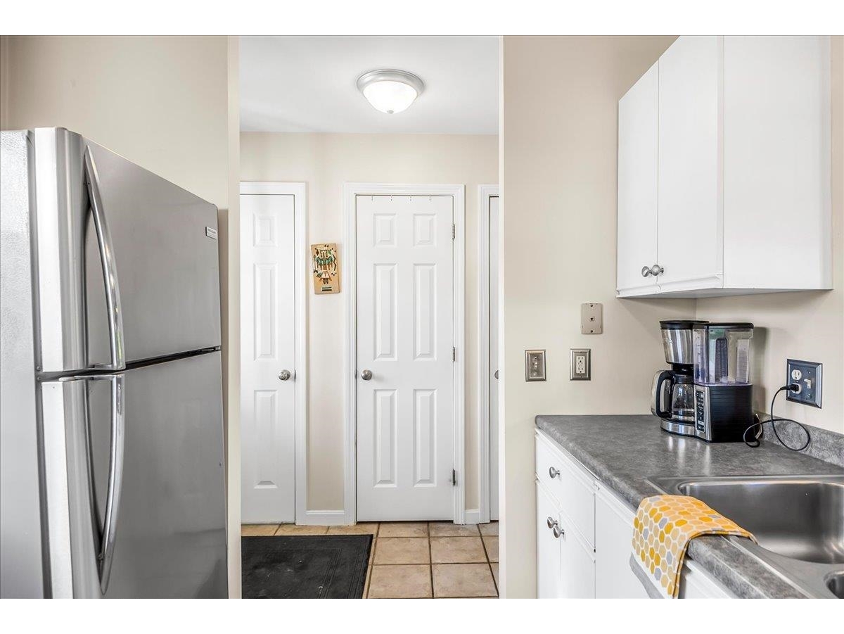 43 Colonial Road, Unit 101