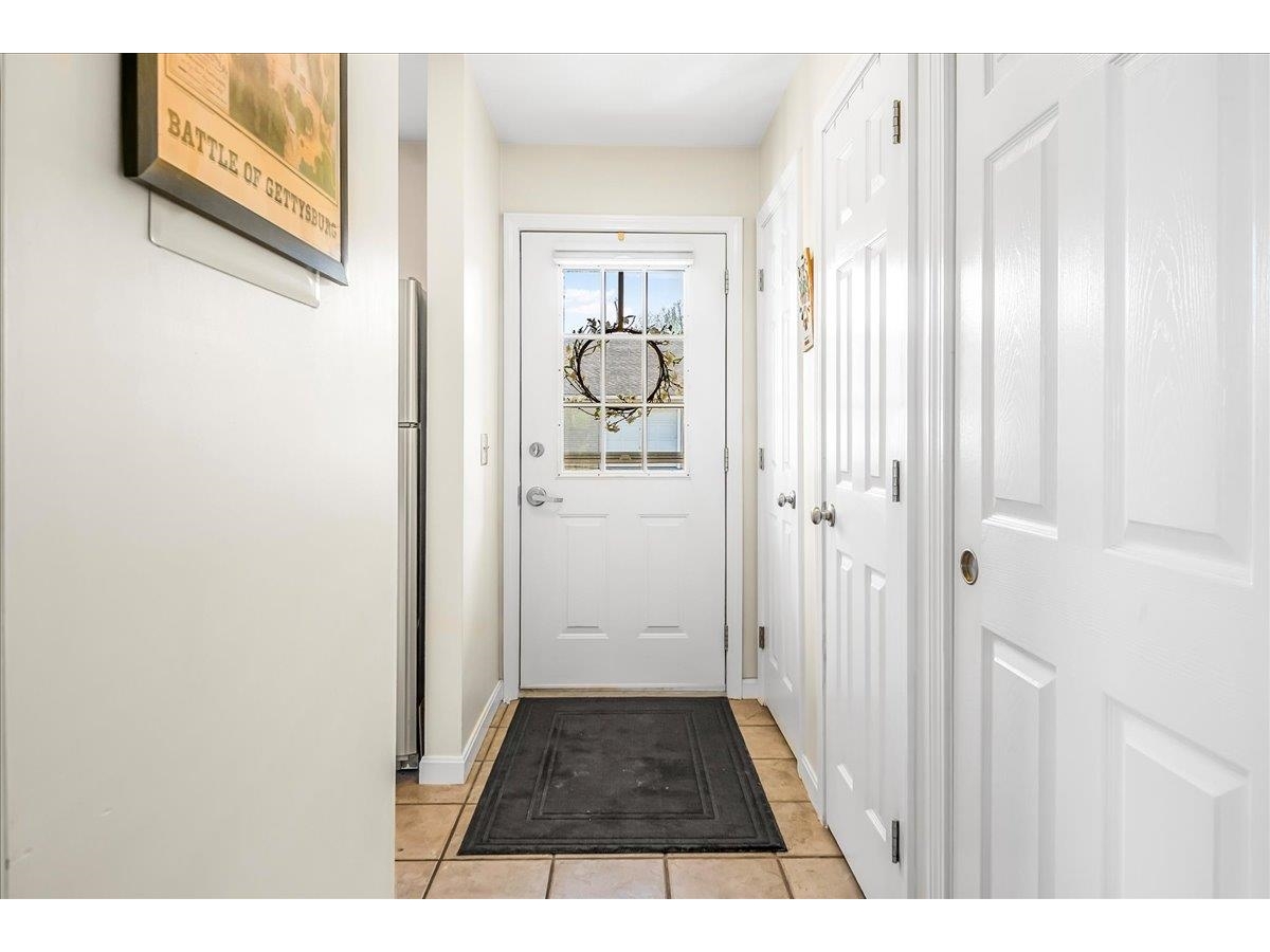 43 Colonial Road, Unit 101