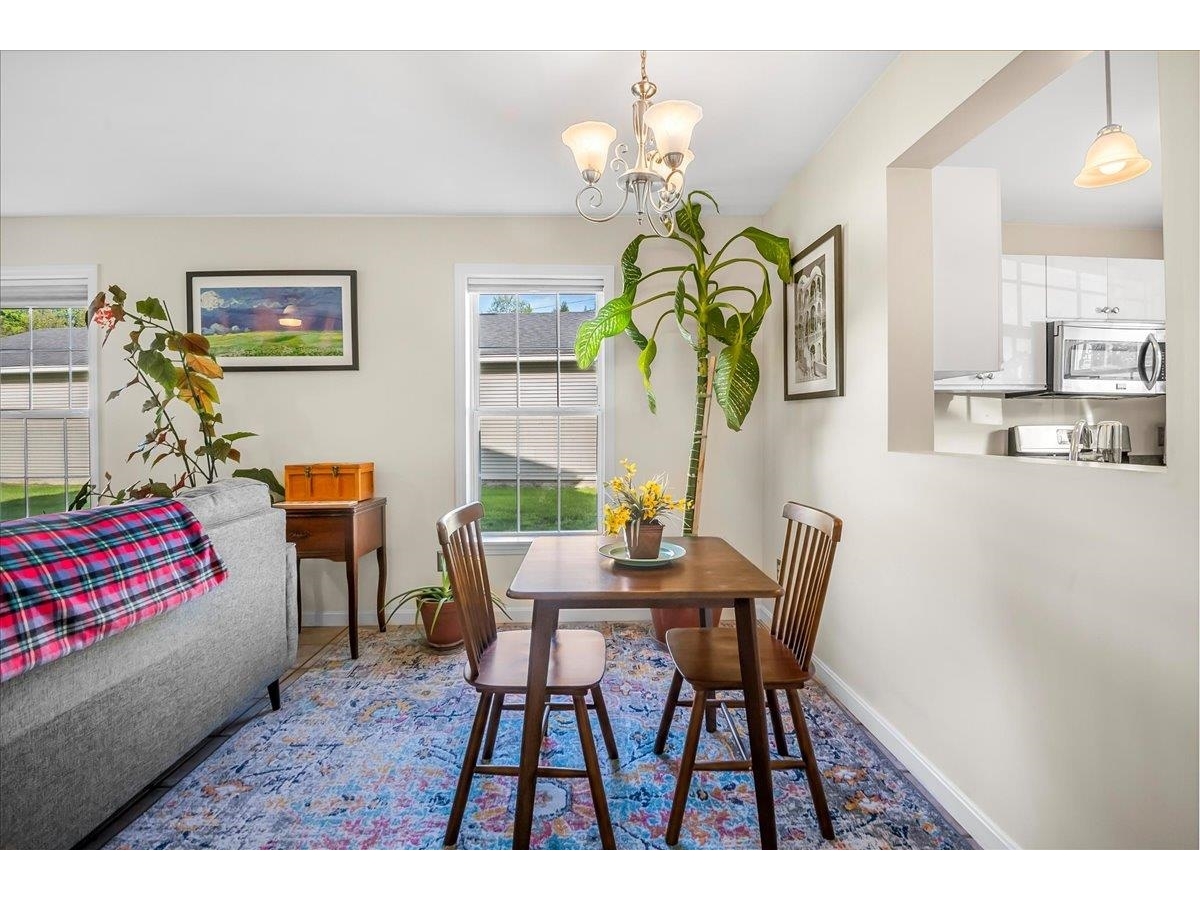 43 Colonial Road, Unit 101