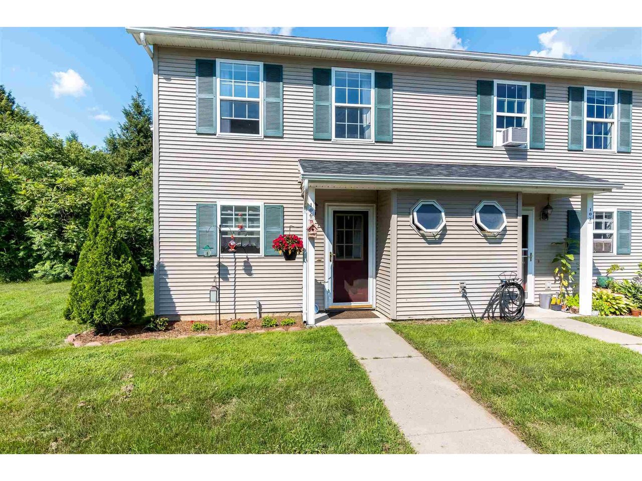 43 Colonial Road, Unit 106