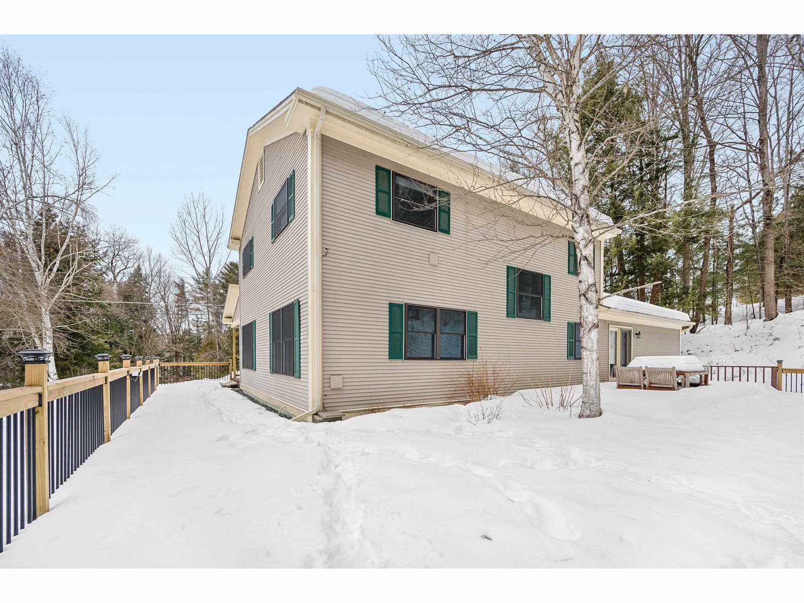 43 Woodland Drive