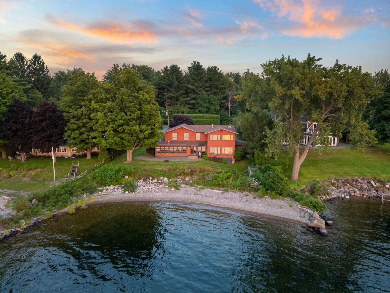 430 Clearwater Road, Shelburne