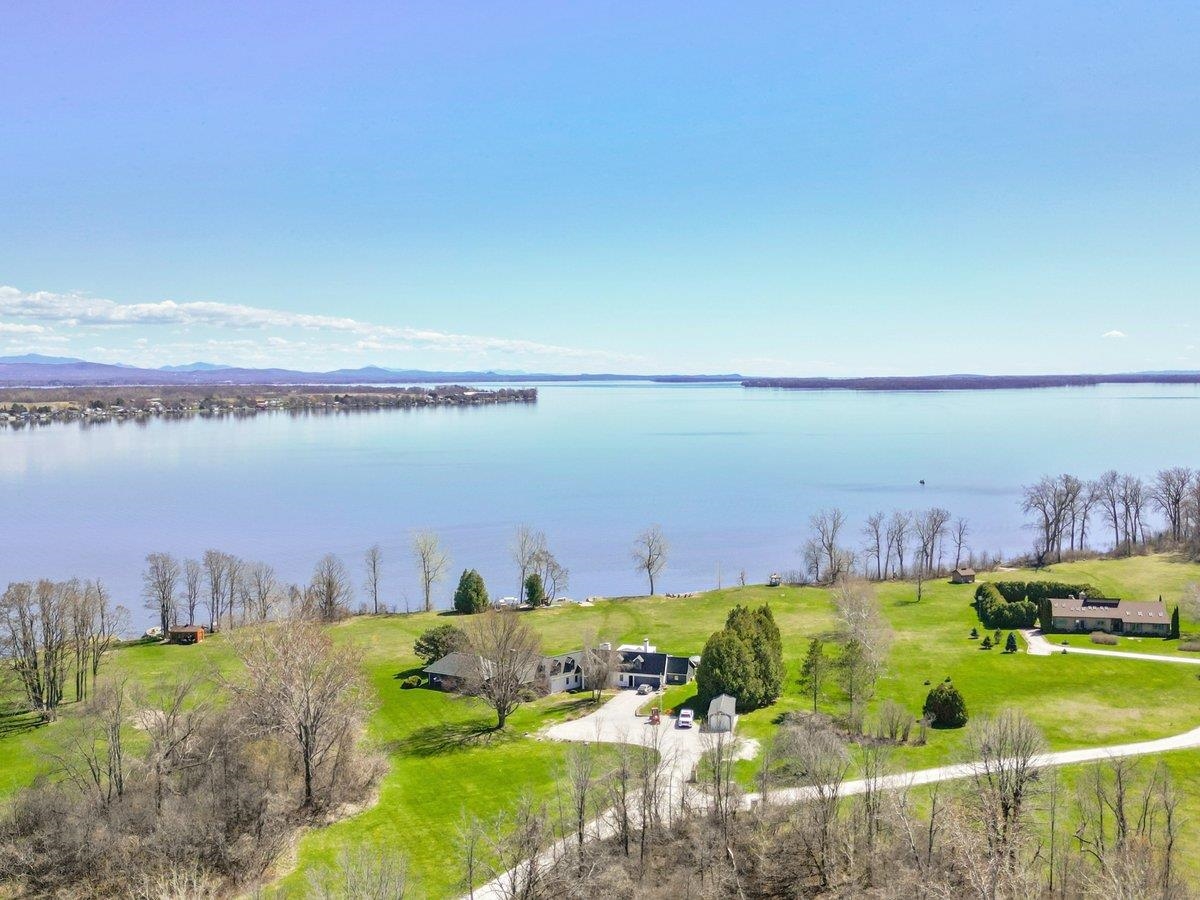 431 McGregor Point