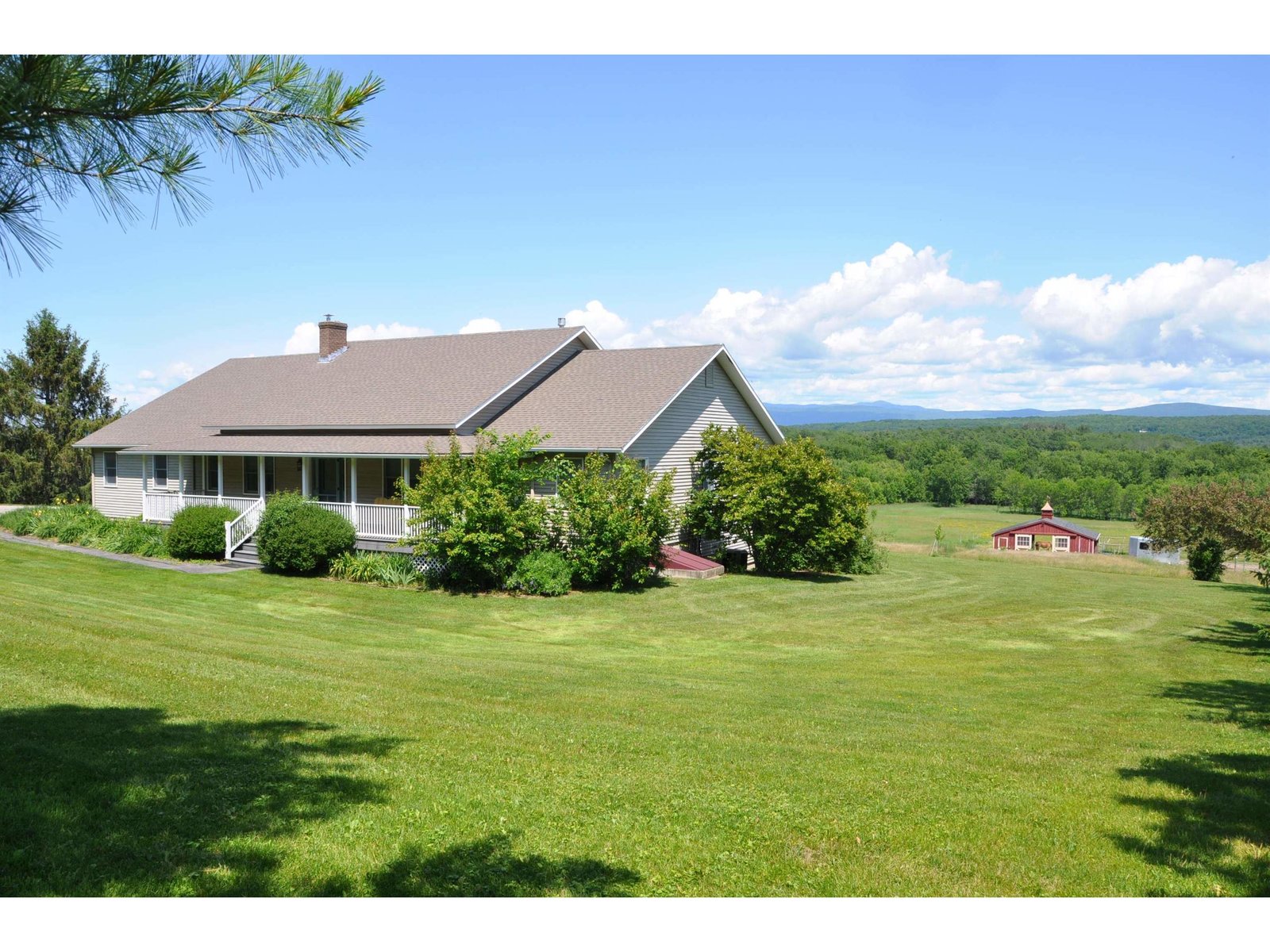 4310 Snake Mountain Road, Weybridge