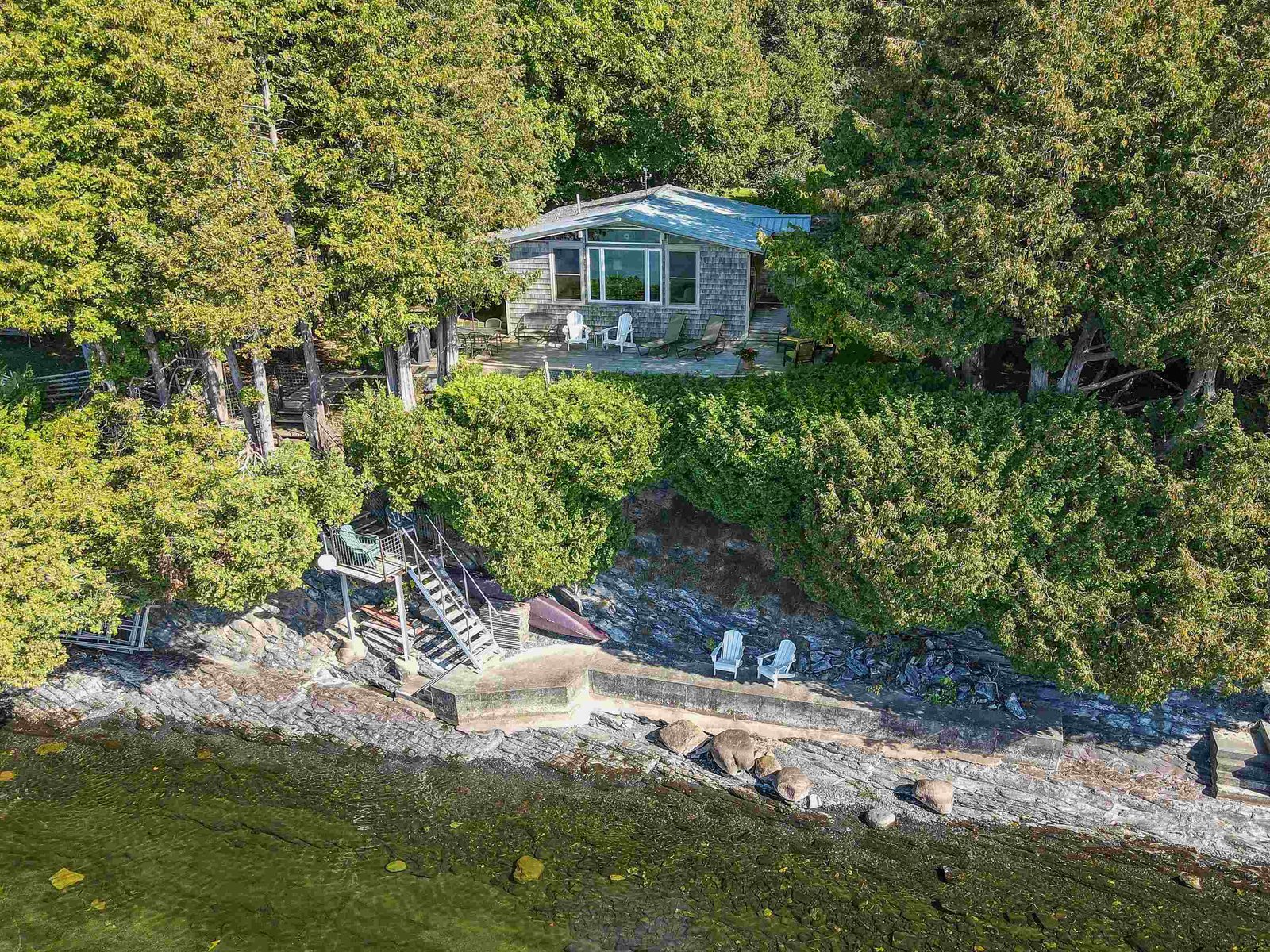 433 Cedarvale Lane