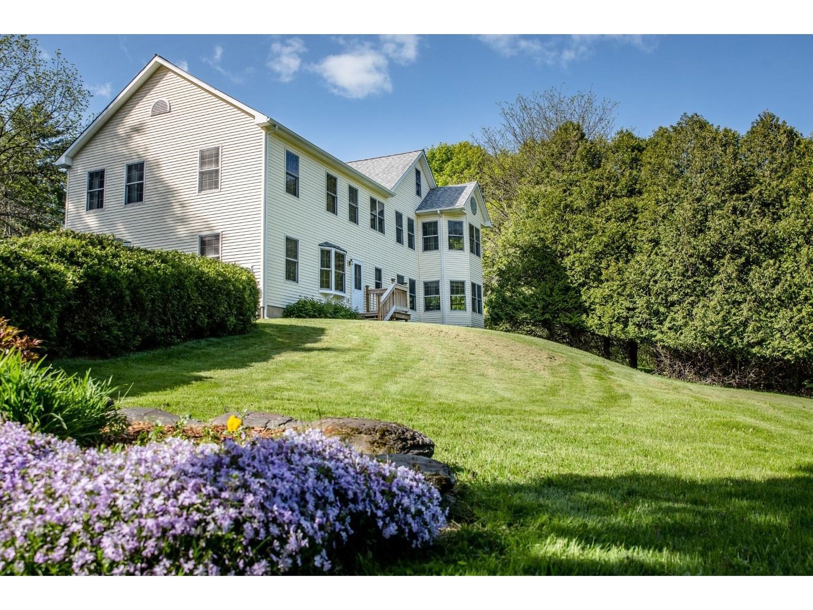 433 Middle Road