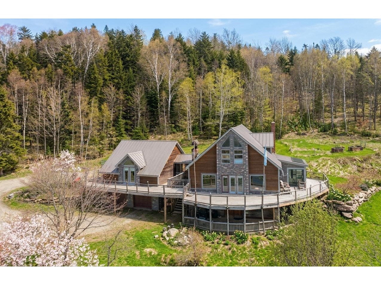 433 Young Farm Road, Peacham