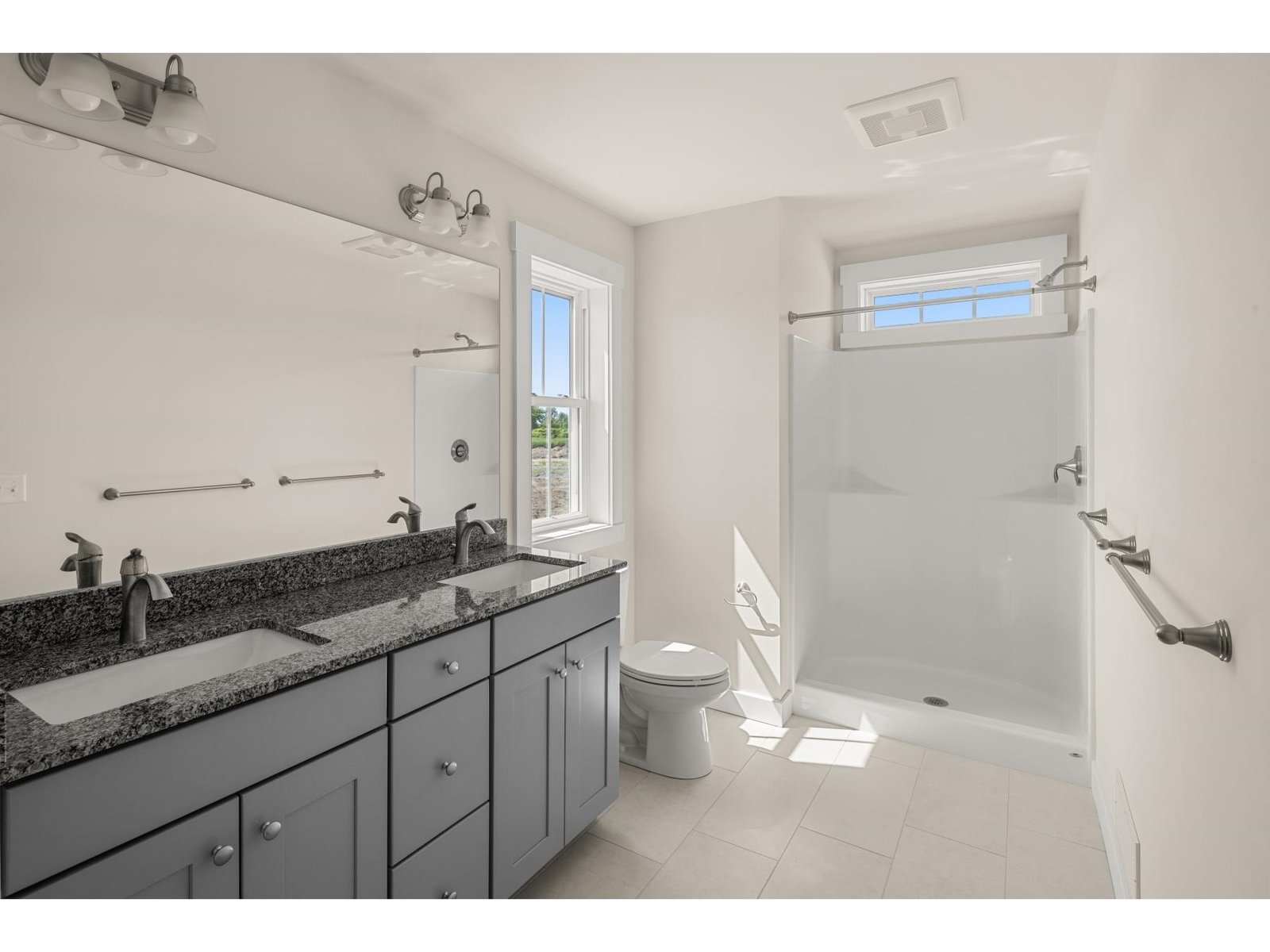 435 Commodore Drive, Unit 19