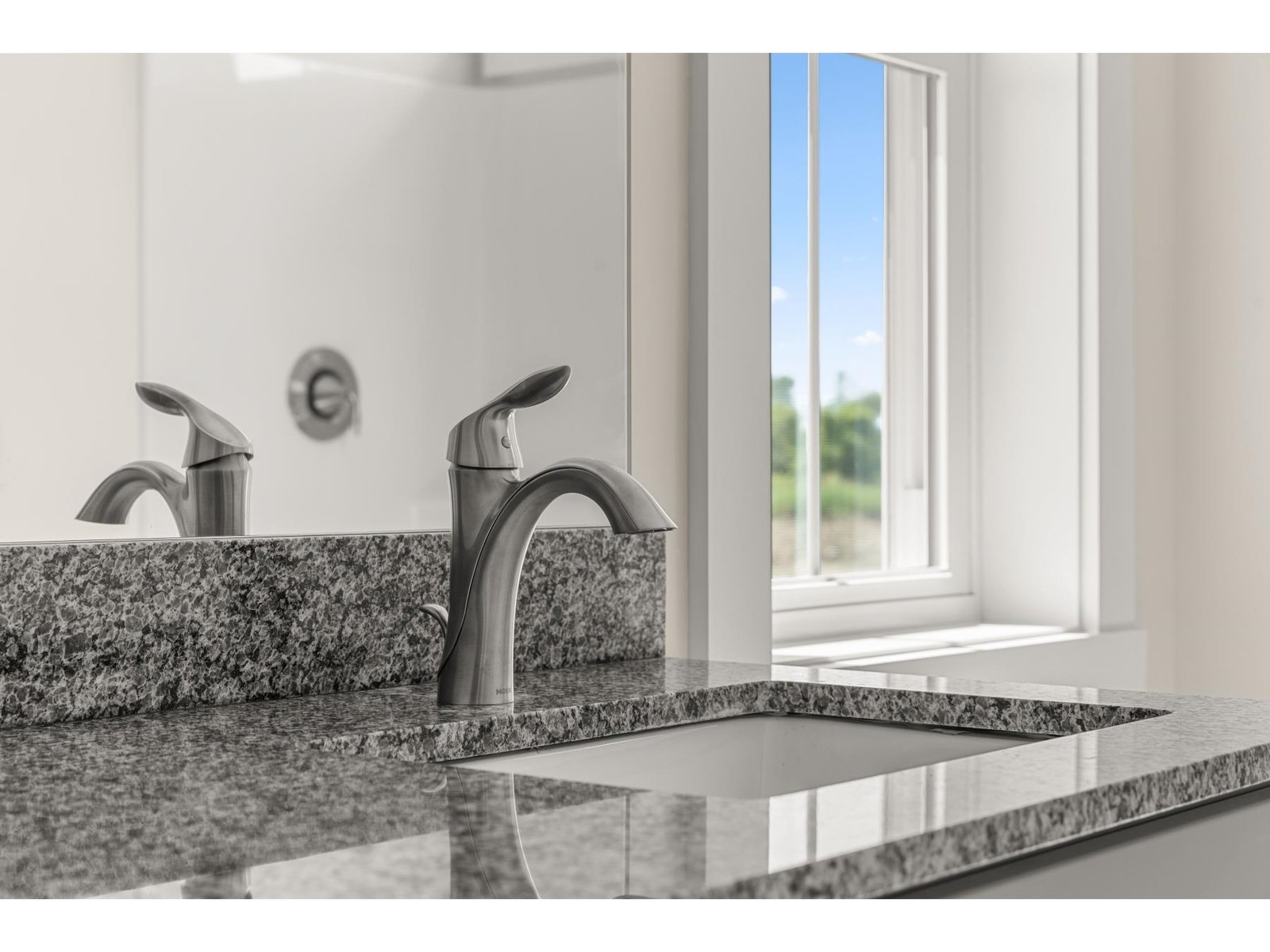 435 Commodore Drive, Unit 19
