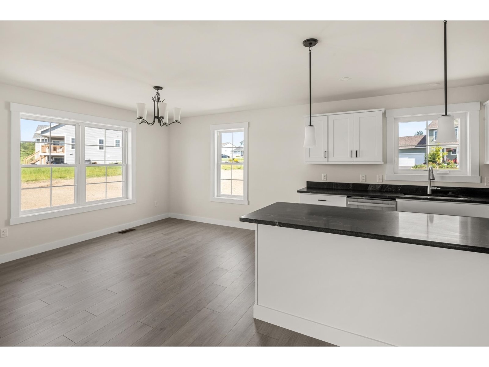 435 Commodore Drive, Unit 19