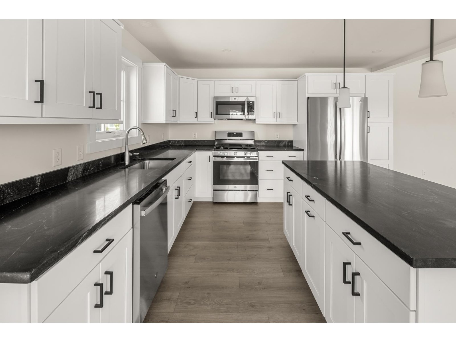 435 Commodore Drive, Unit 19