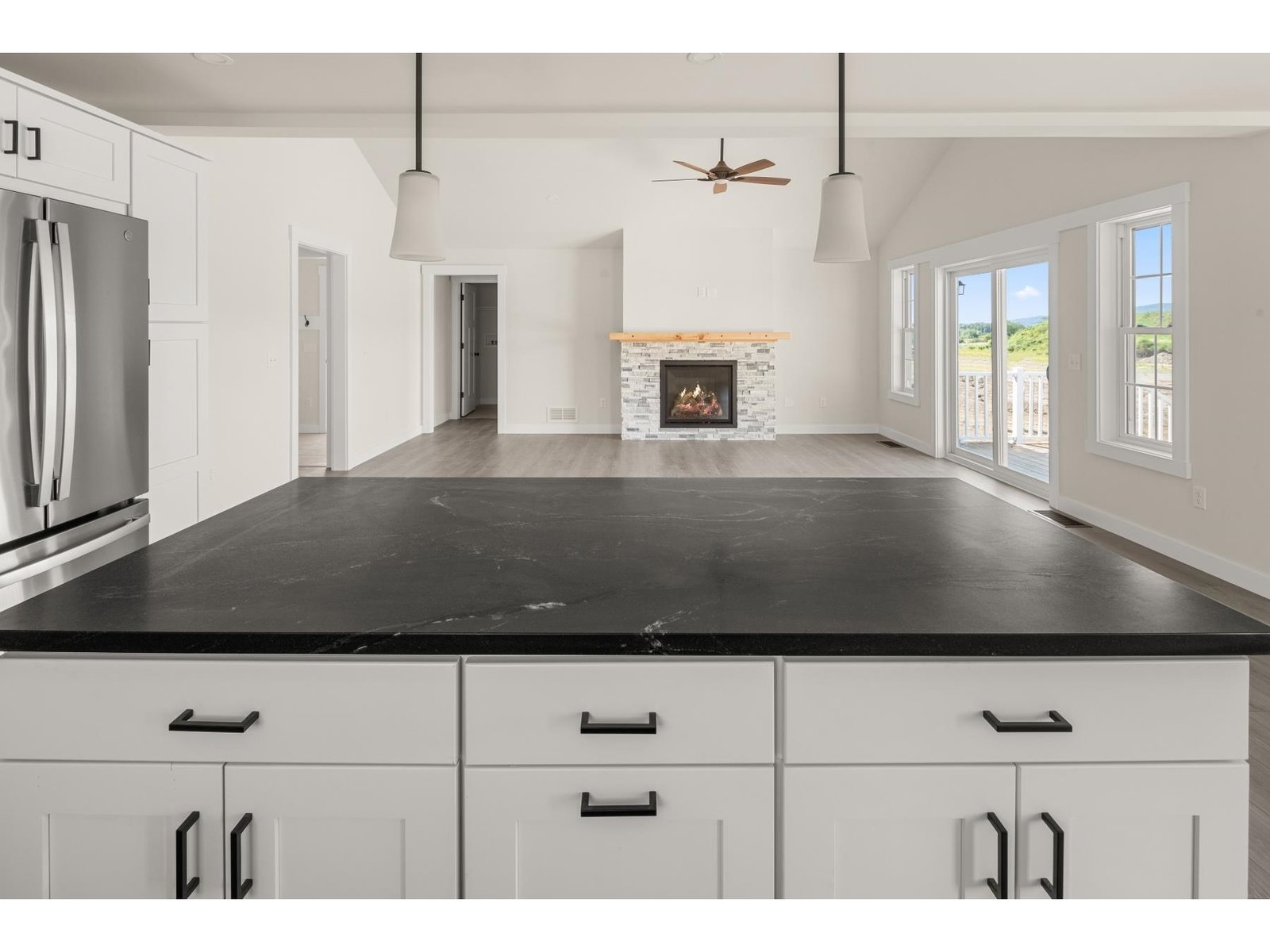 435 Commodore Drive, Unit 19