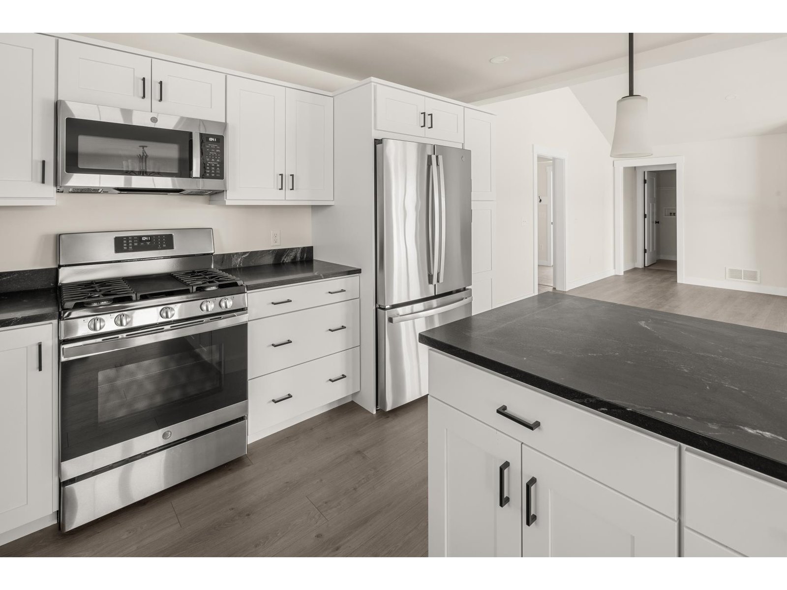 435 Commodore Drive, Unit 19