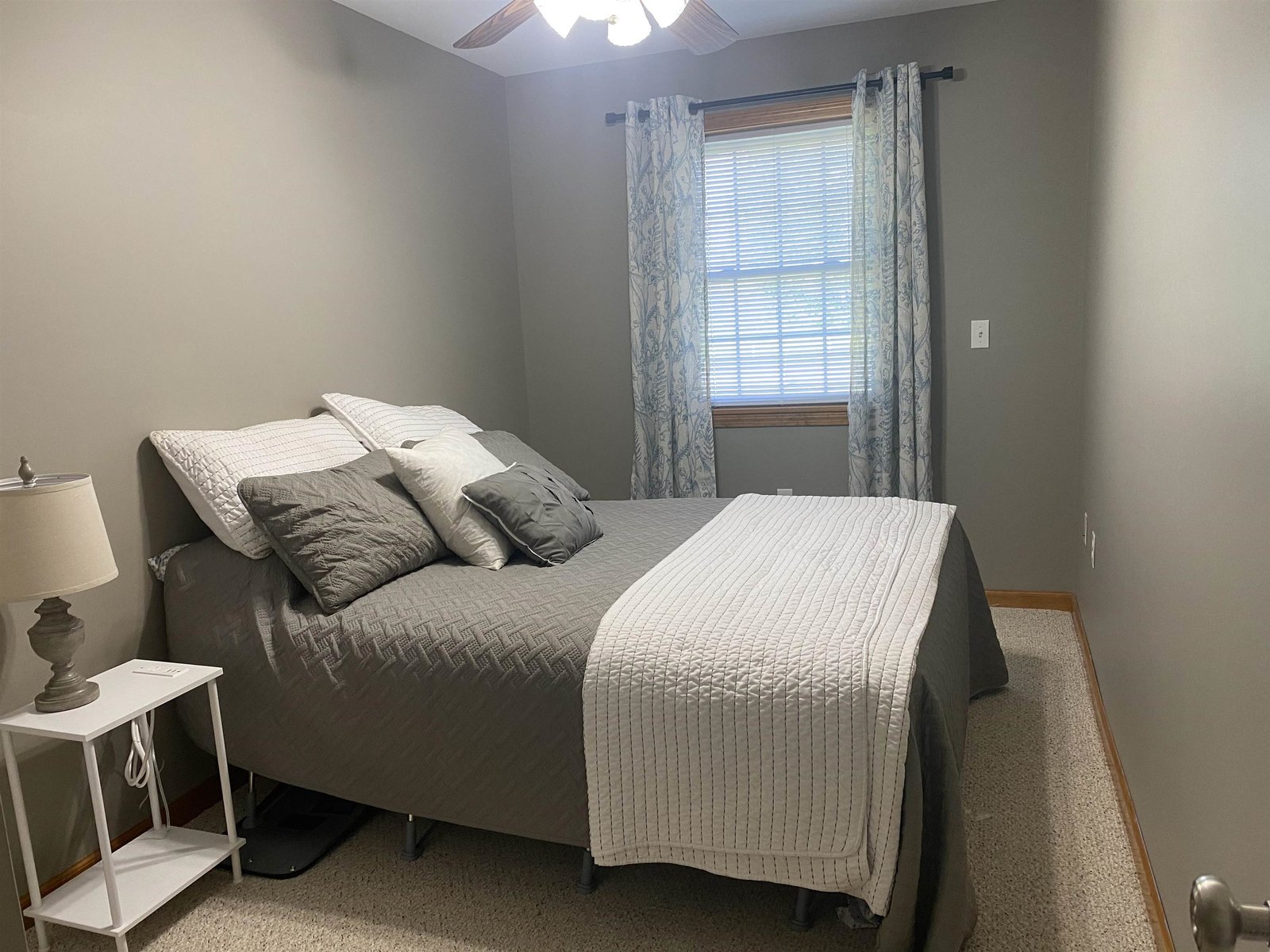 435 Memphremagog View