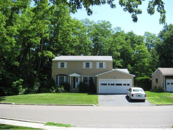 437 Ethan Allen Parkway