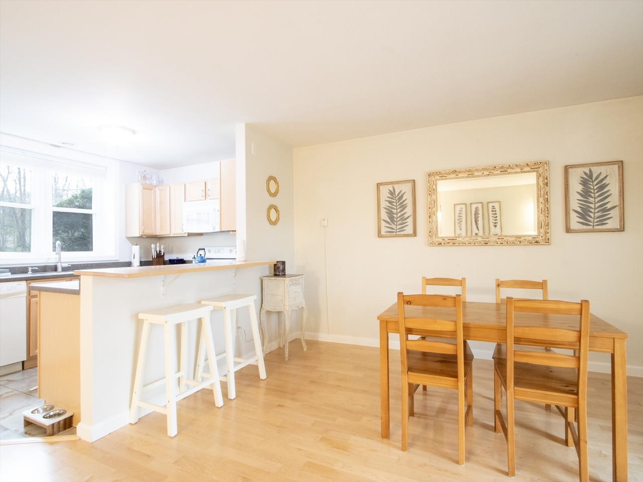 438 Oak Circle, Unit 4