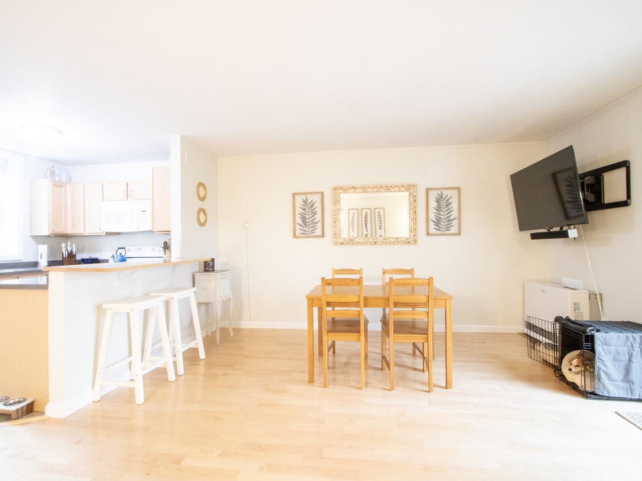 438 Oak Circle, Unit 4