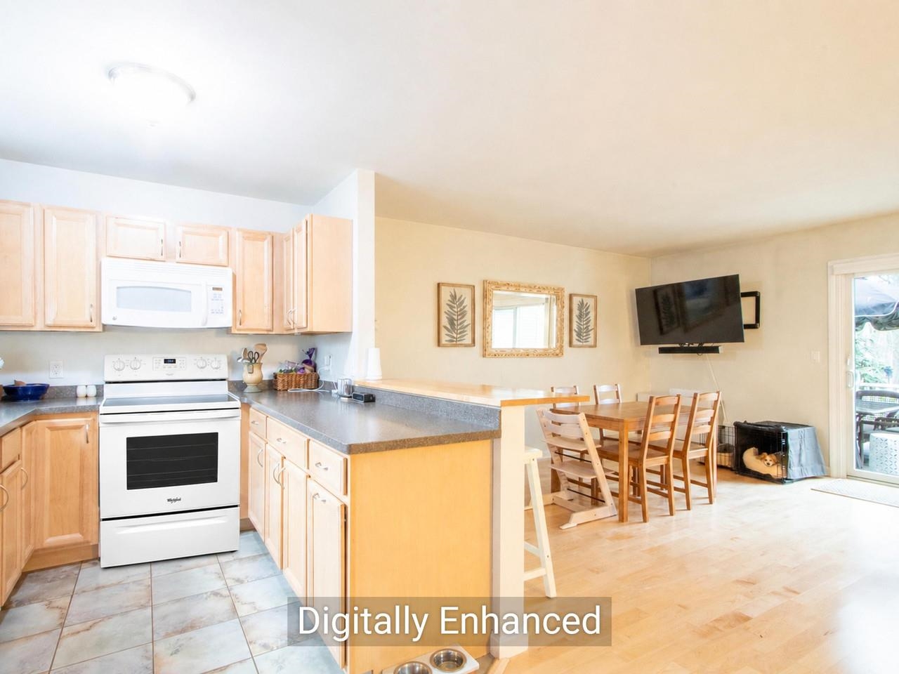 438 Oak Circle, Unit 4
