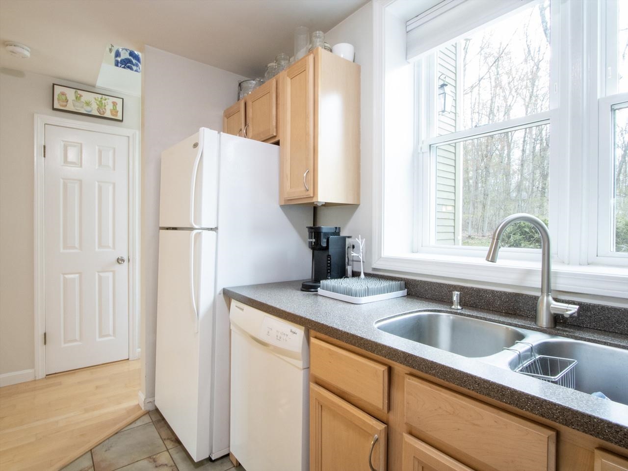 438 Oak Circle, Unit 4