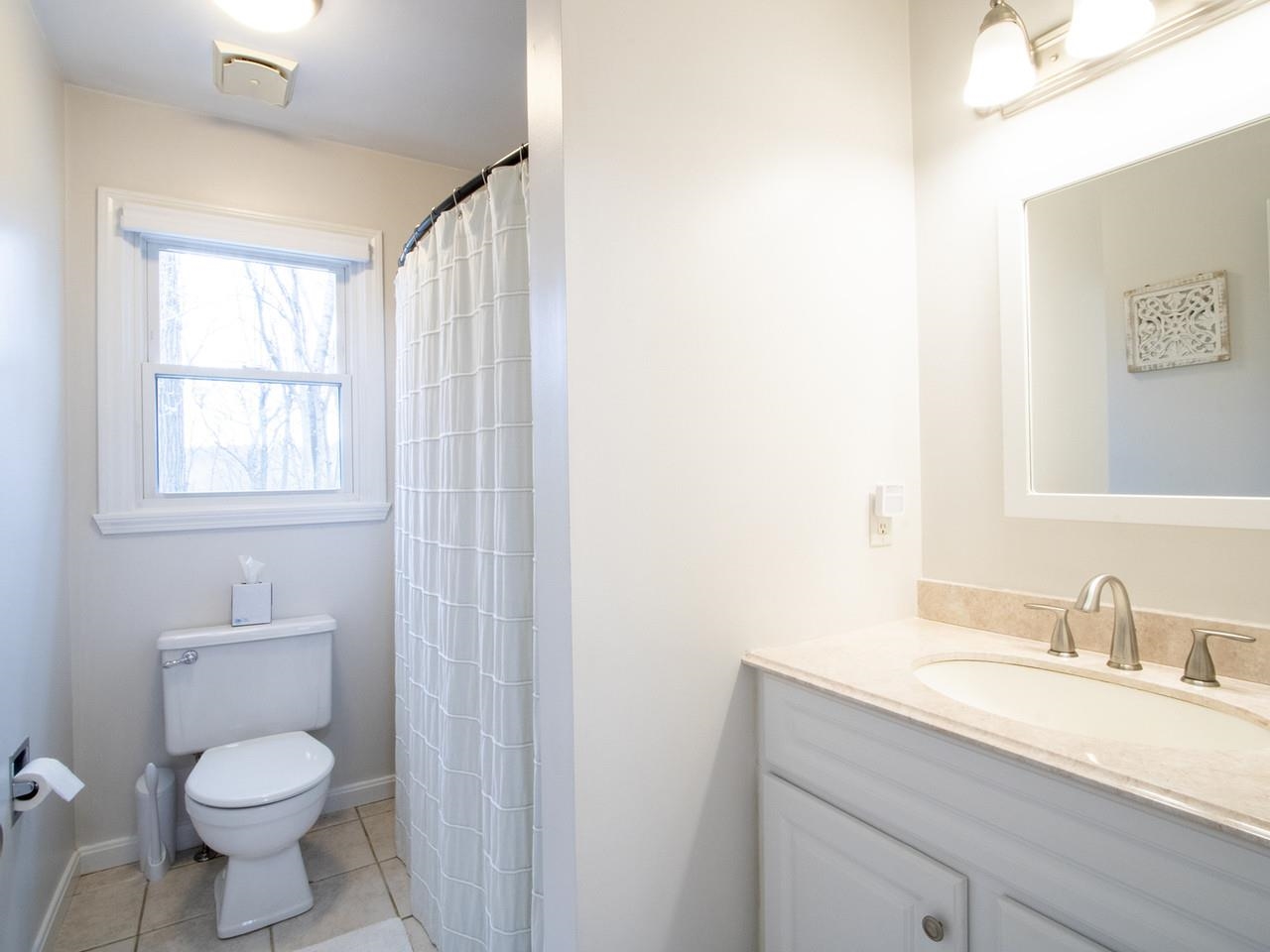 438 Oak Circle, Unit 4