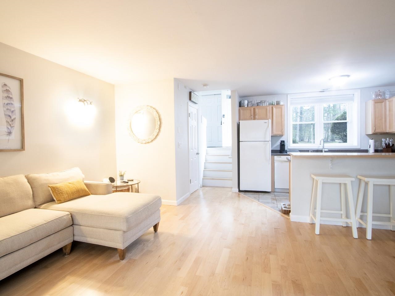 438 Oak Circle, Unit 4