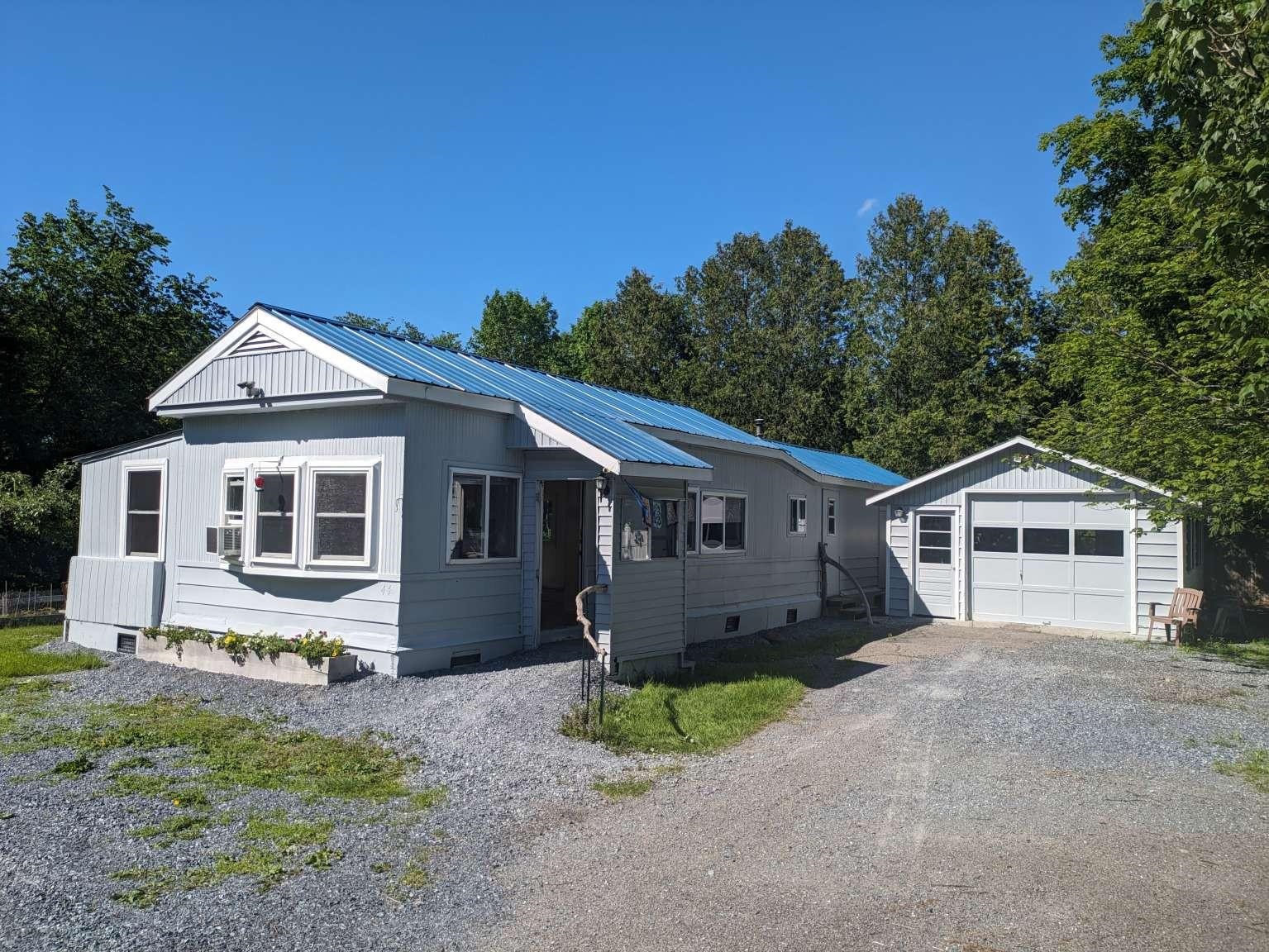 44 Crown Road