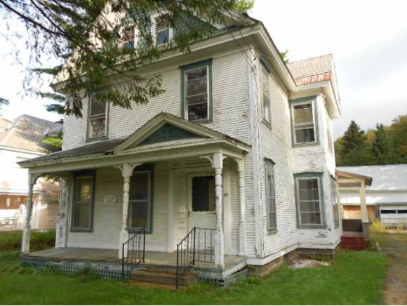 44 Main St