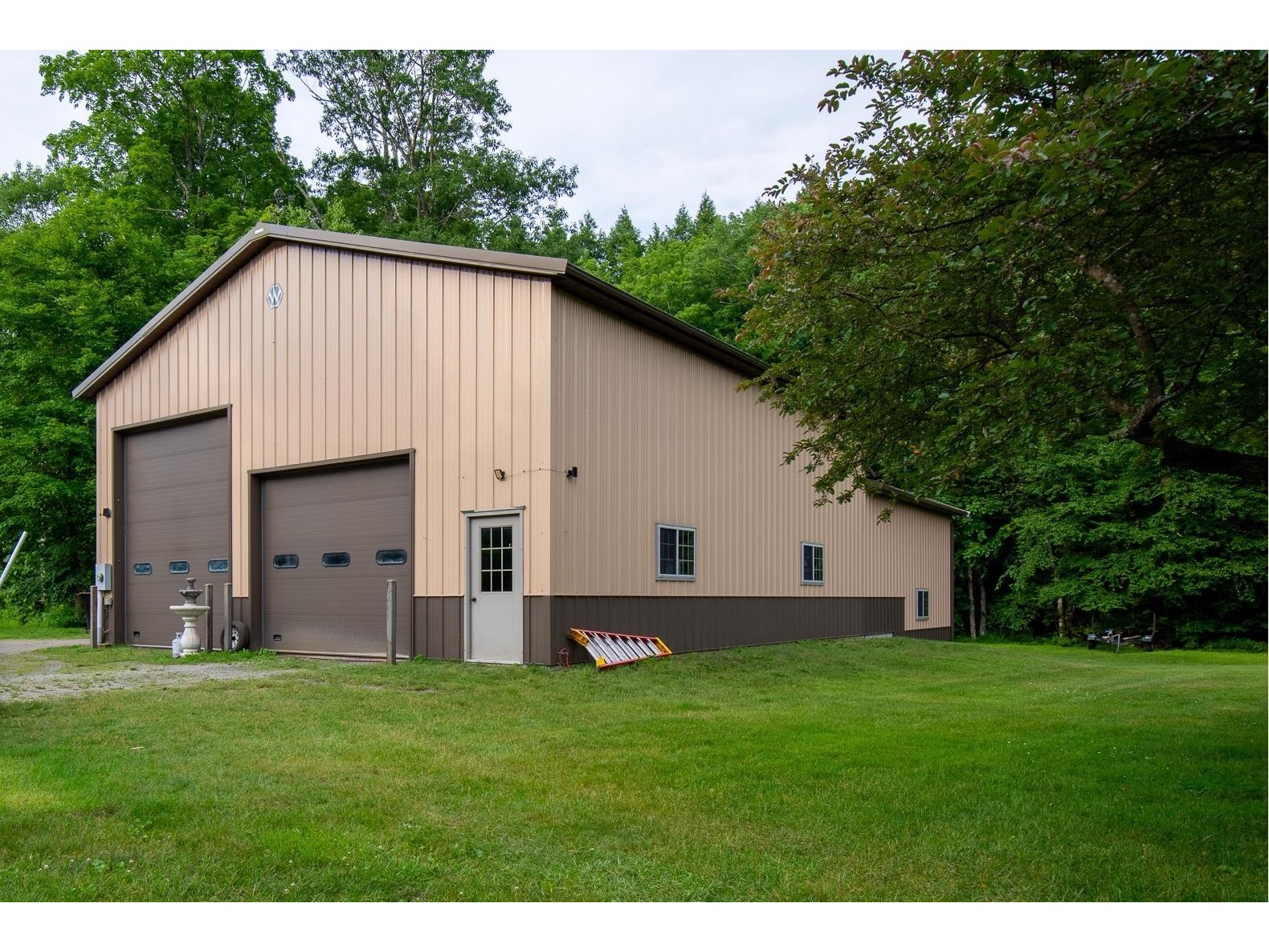 44 North Pond Road