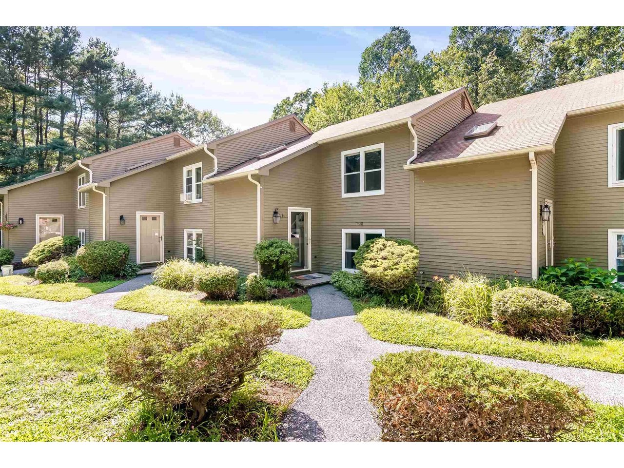 440 Oak Circle, Unit 4