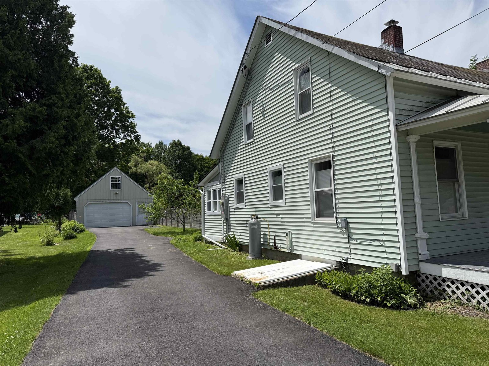 442 East Main Street