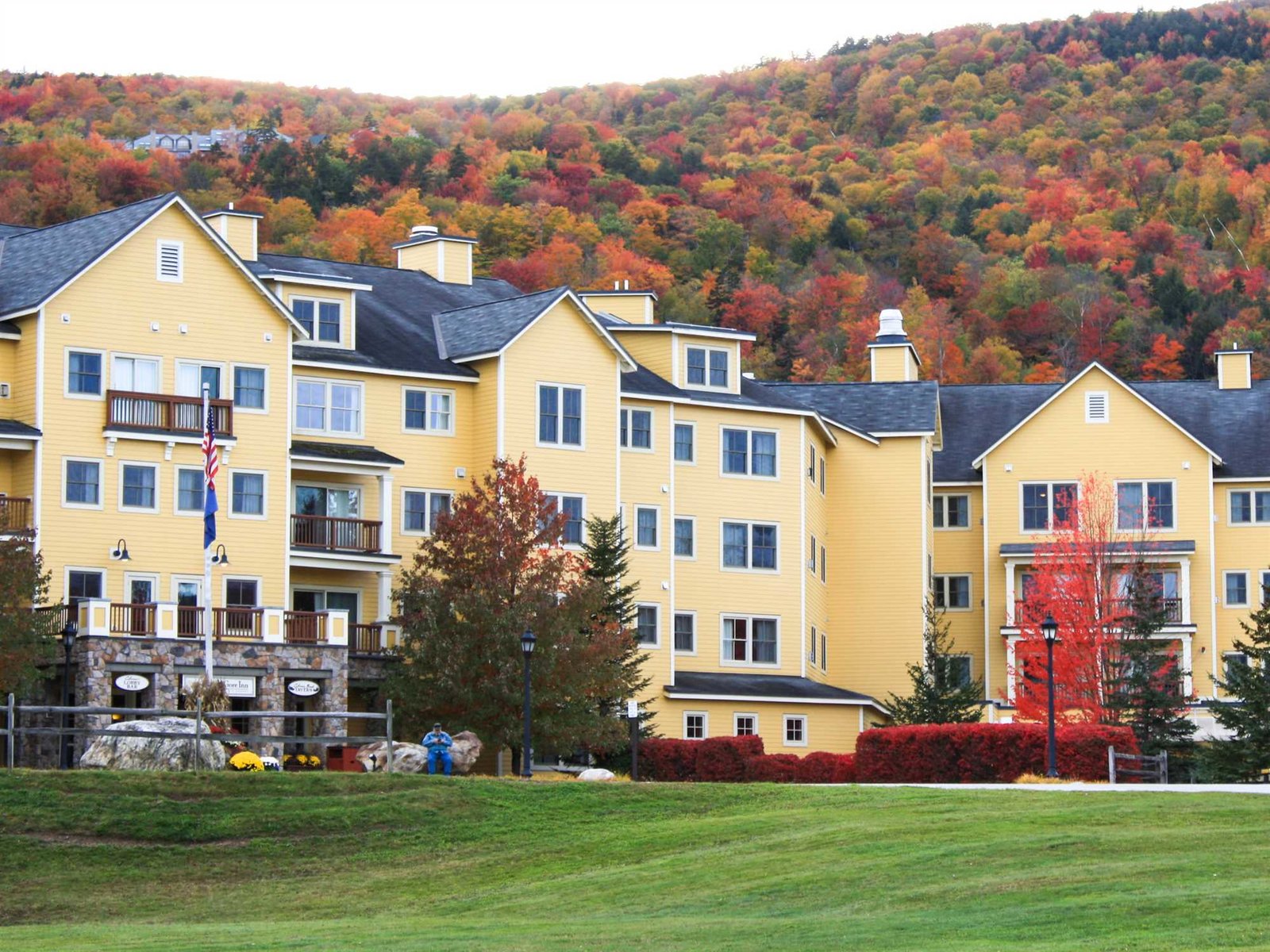 444/446 Qtr. I I I Jackson Gore Inn, Ludlow