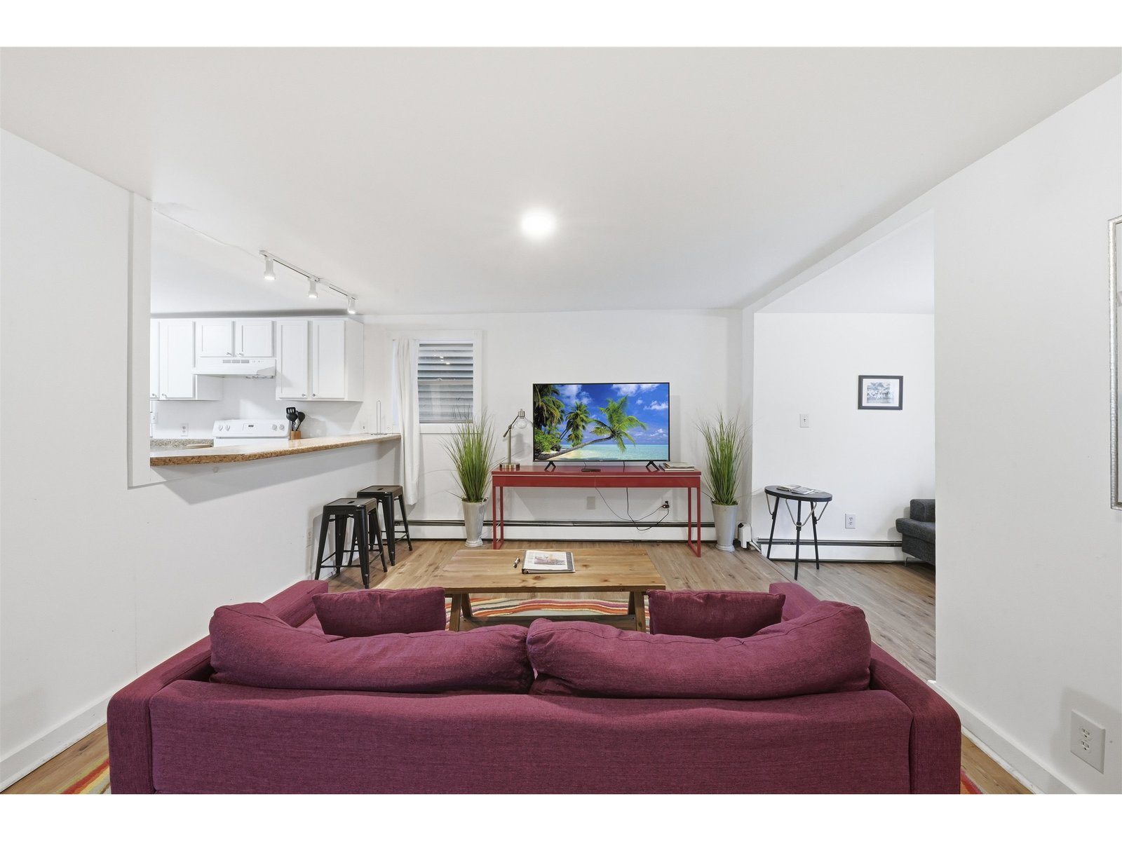 446 Colchester Avenue