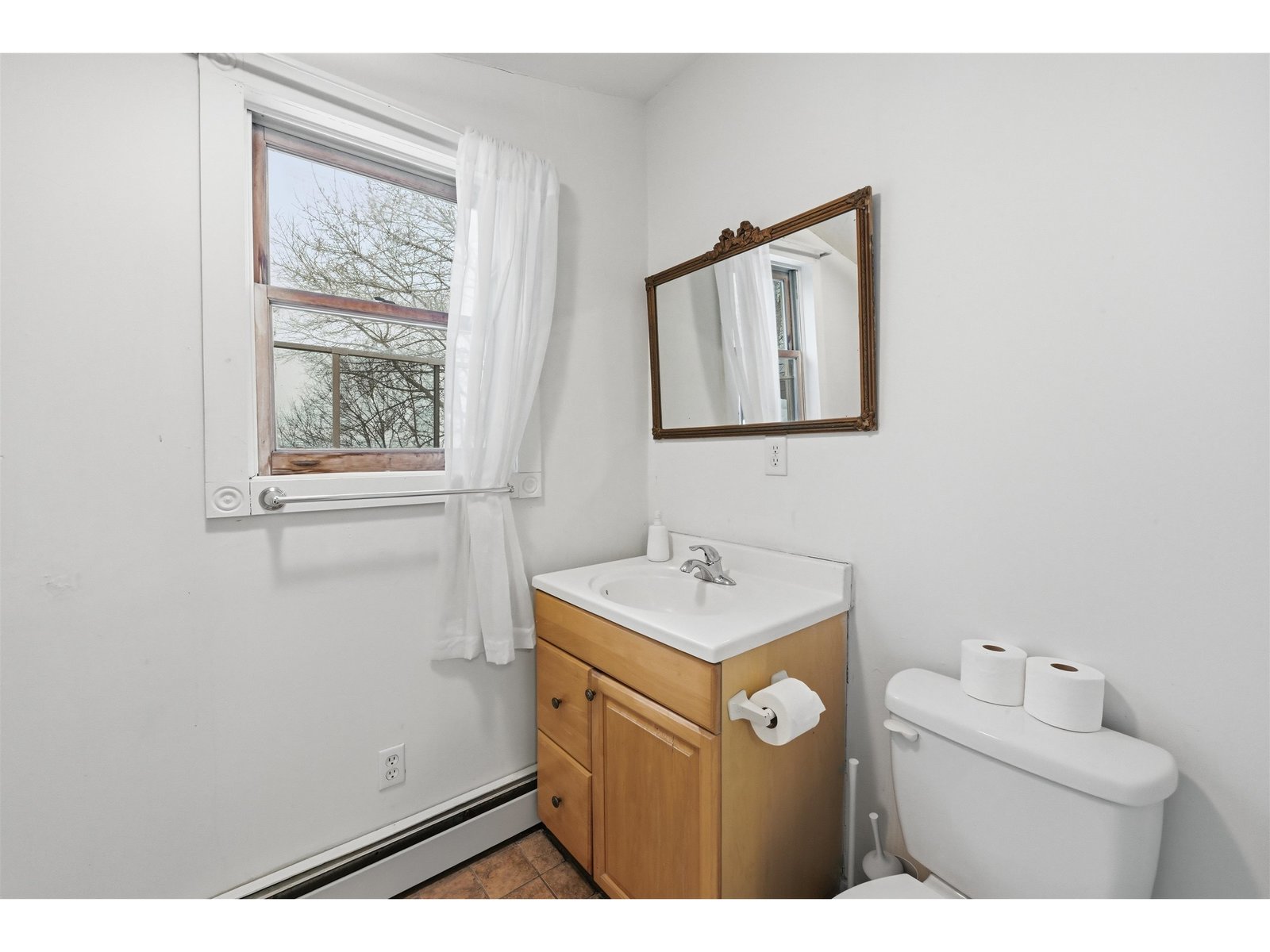 446 Colchester Avenue